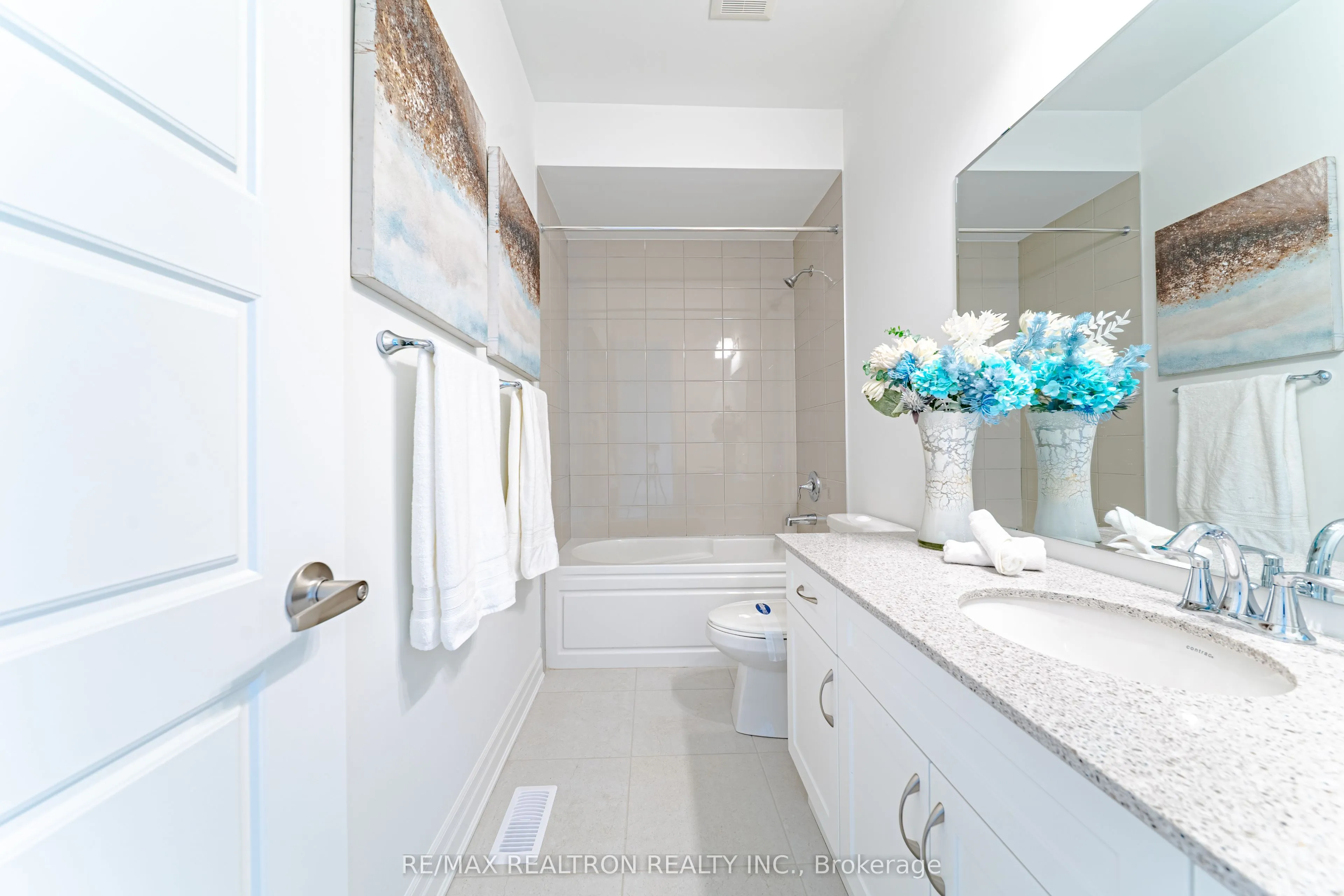 63 Greenridge Crescent