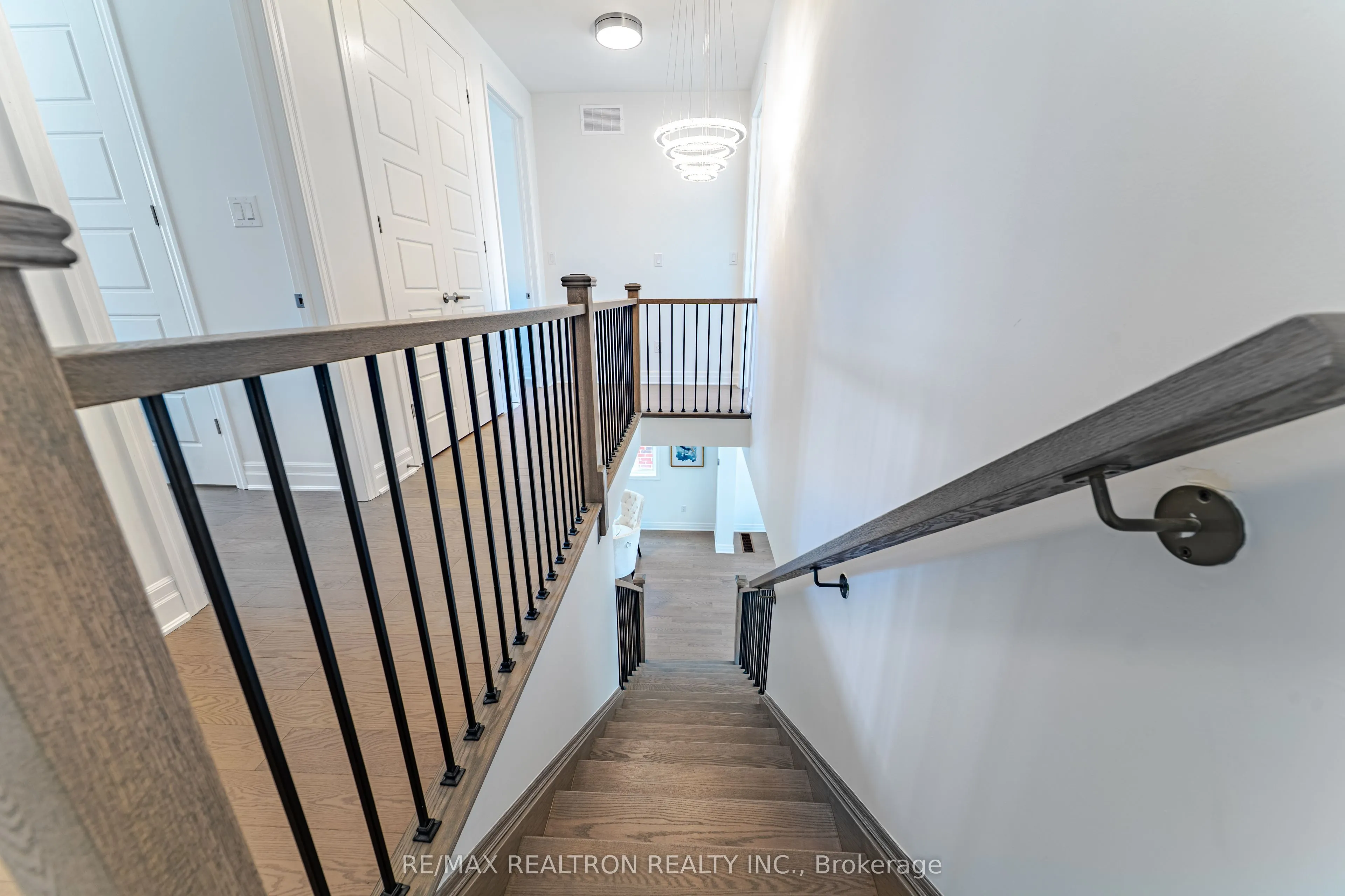 63 Greenridge Crescent