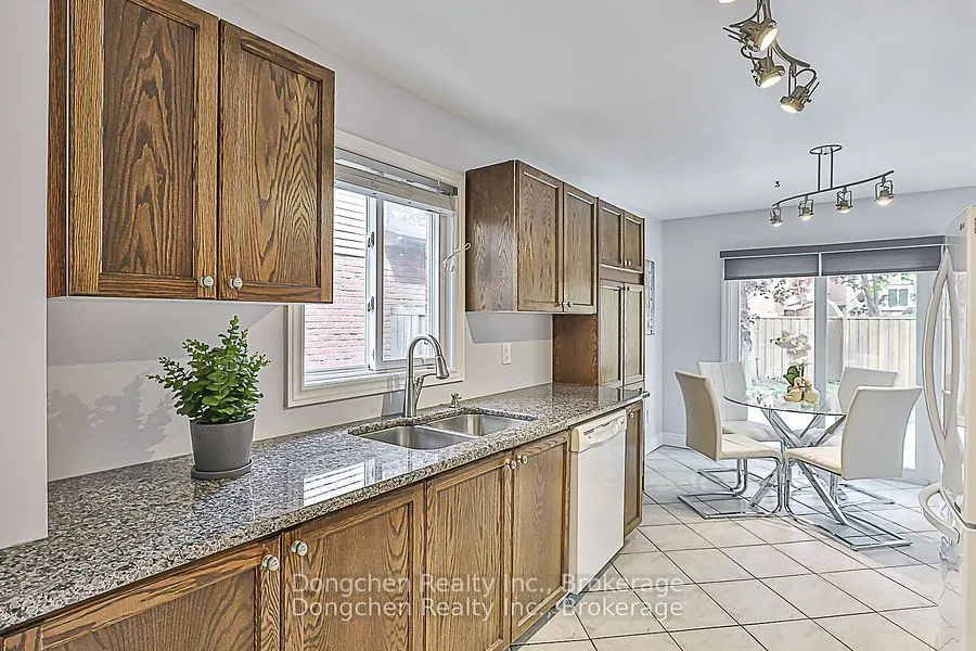 92 Stephenson Crescent