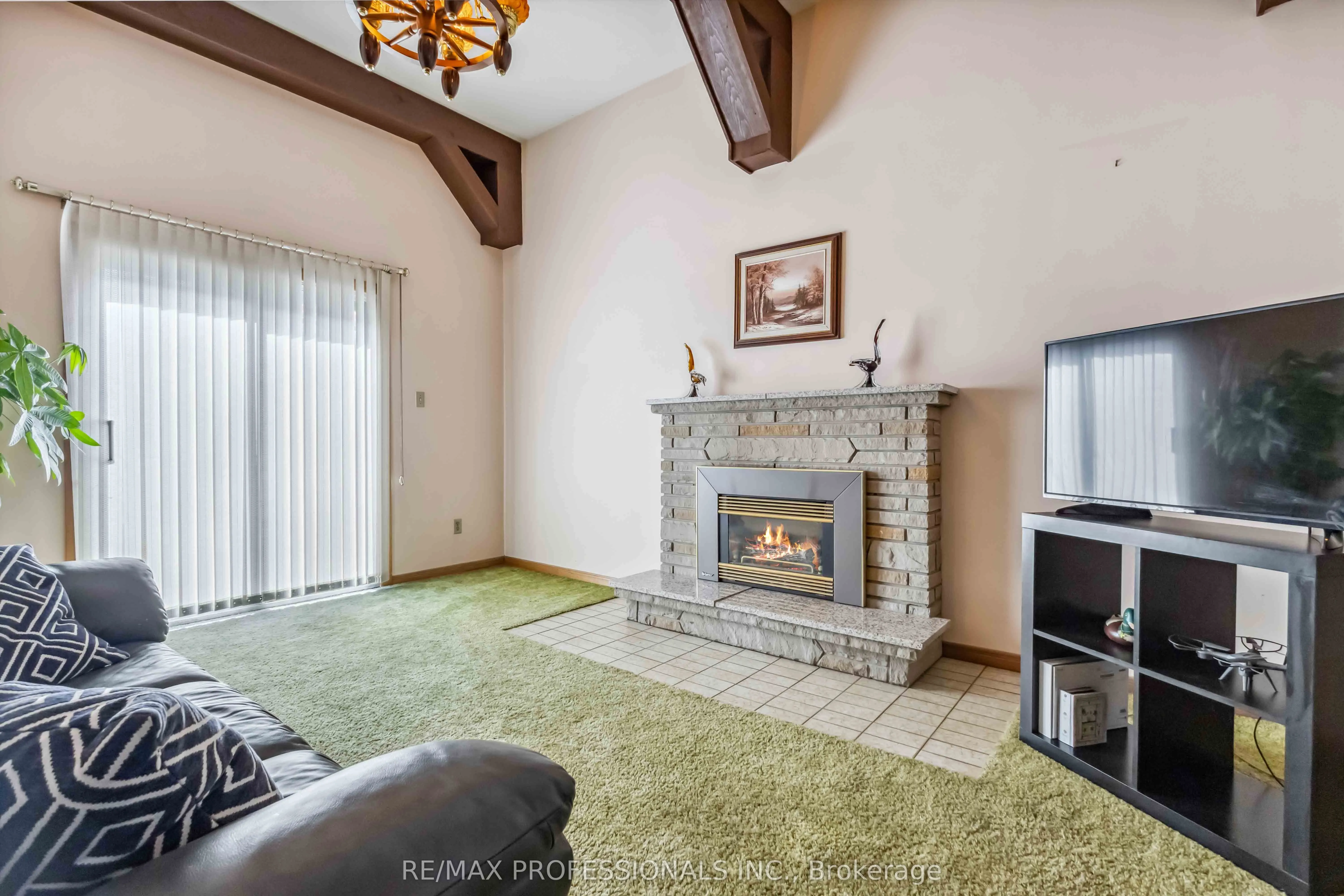 525 Woodbridge Avenue