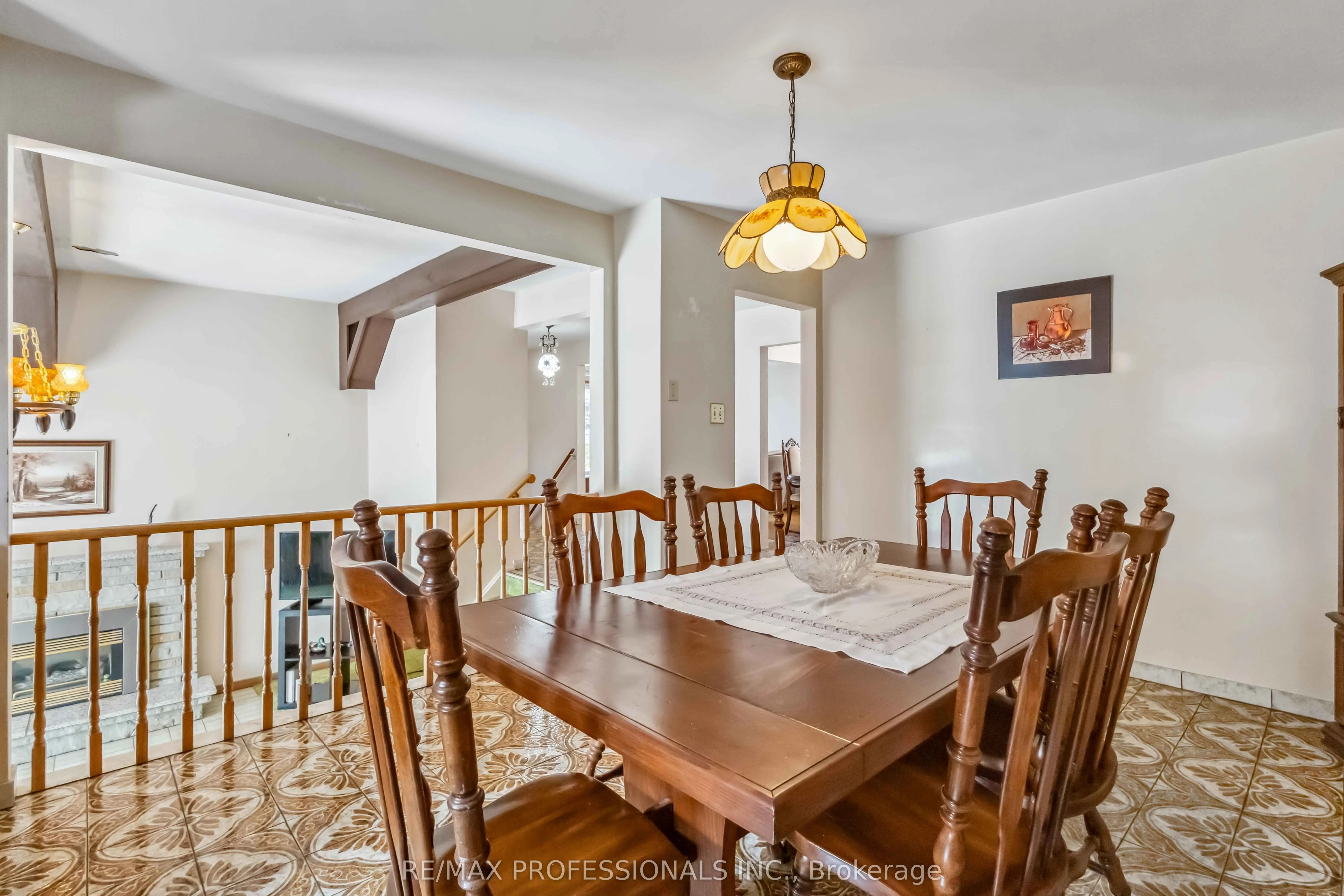 525 Woodbridge Avenue