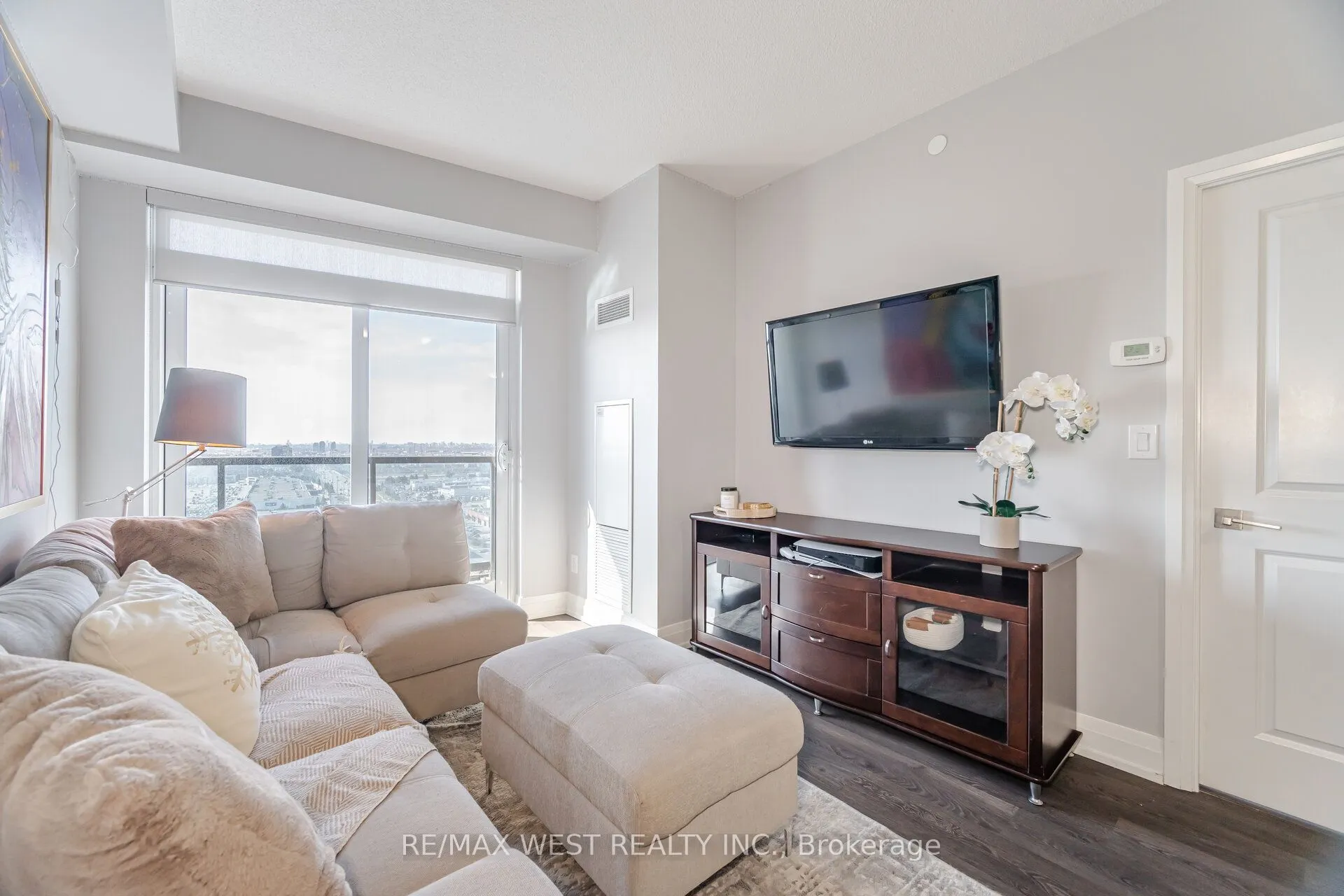 3700 Highway 7, #1704