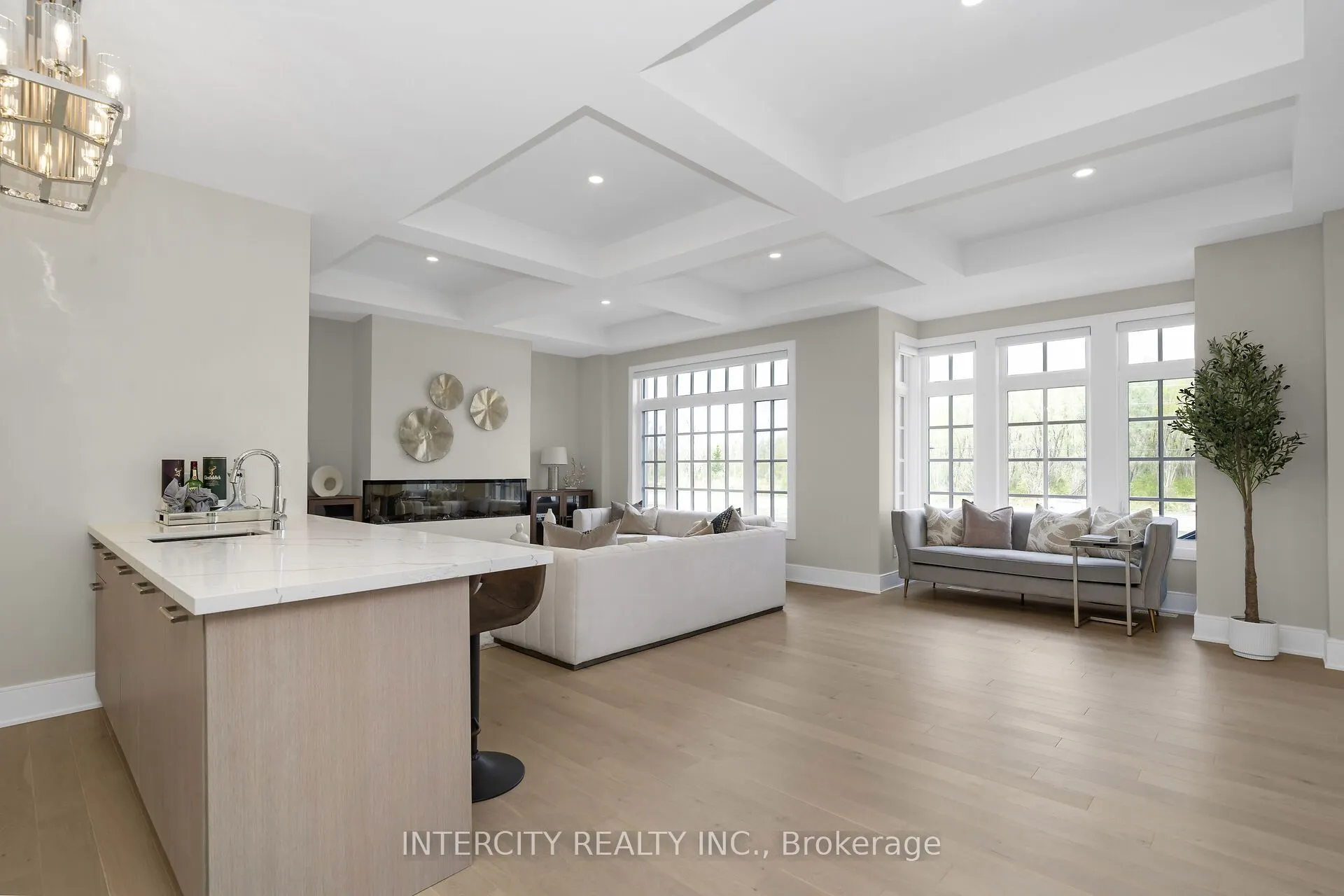 16 Heart Lake Circle