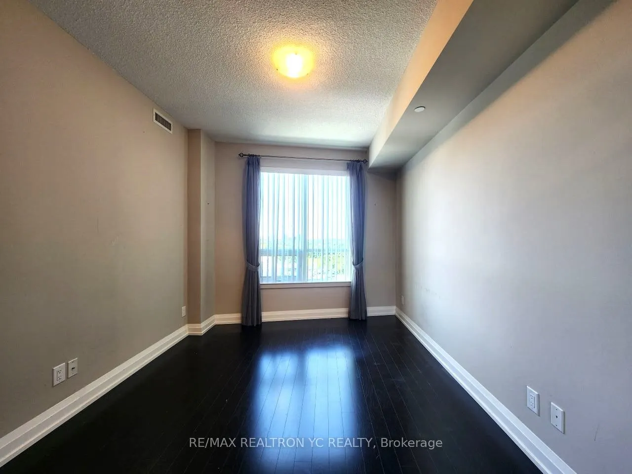 7171 Yonge Street, #408