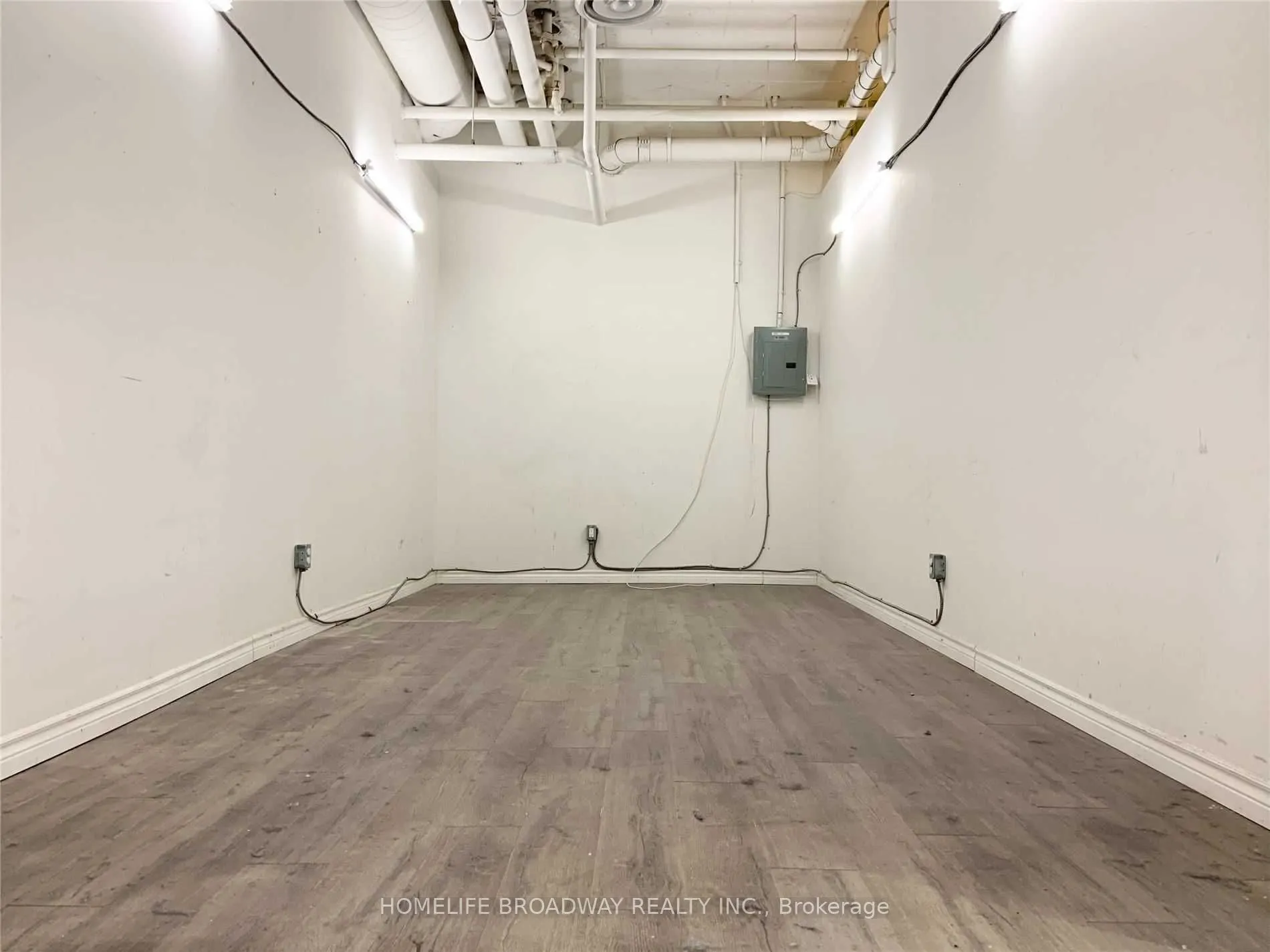 7181 Yonge Street, #131