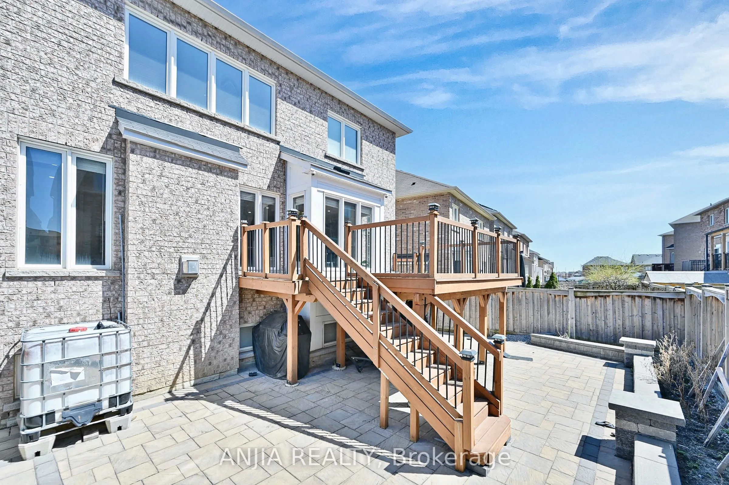 42 Grayleaf Drive