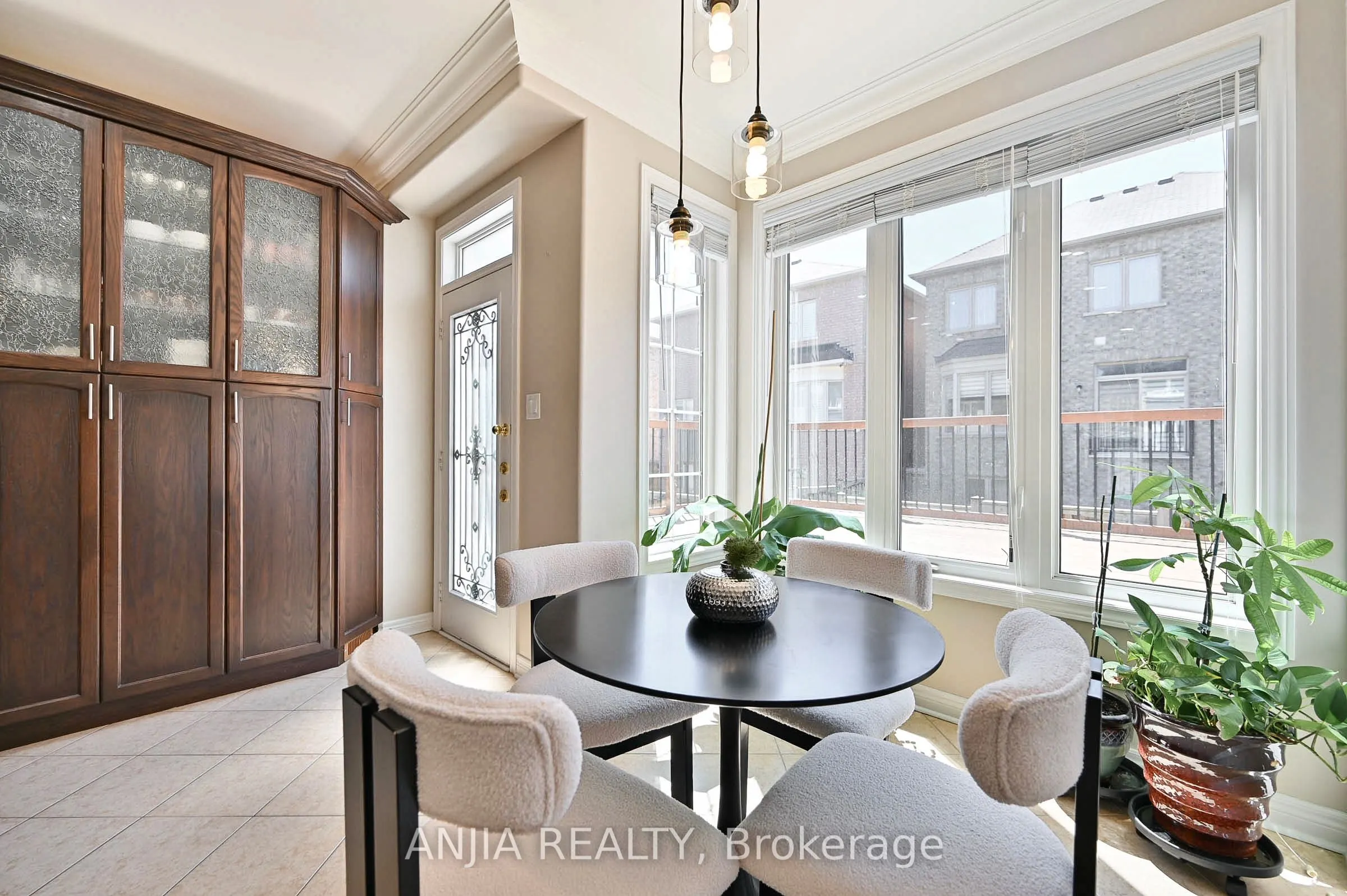 42 Grayleaf Drive