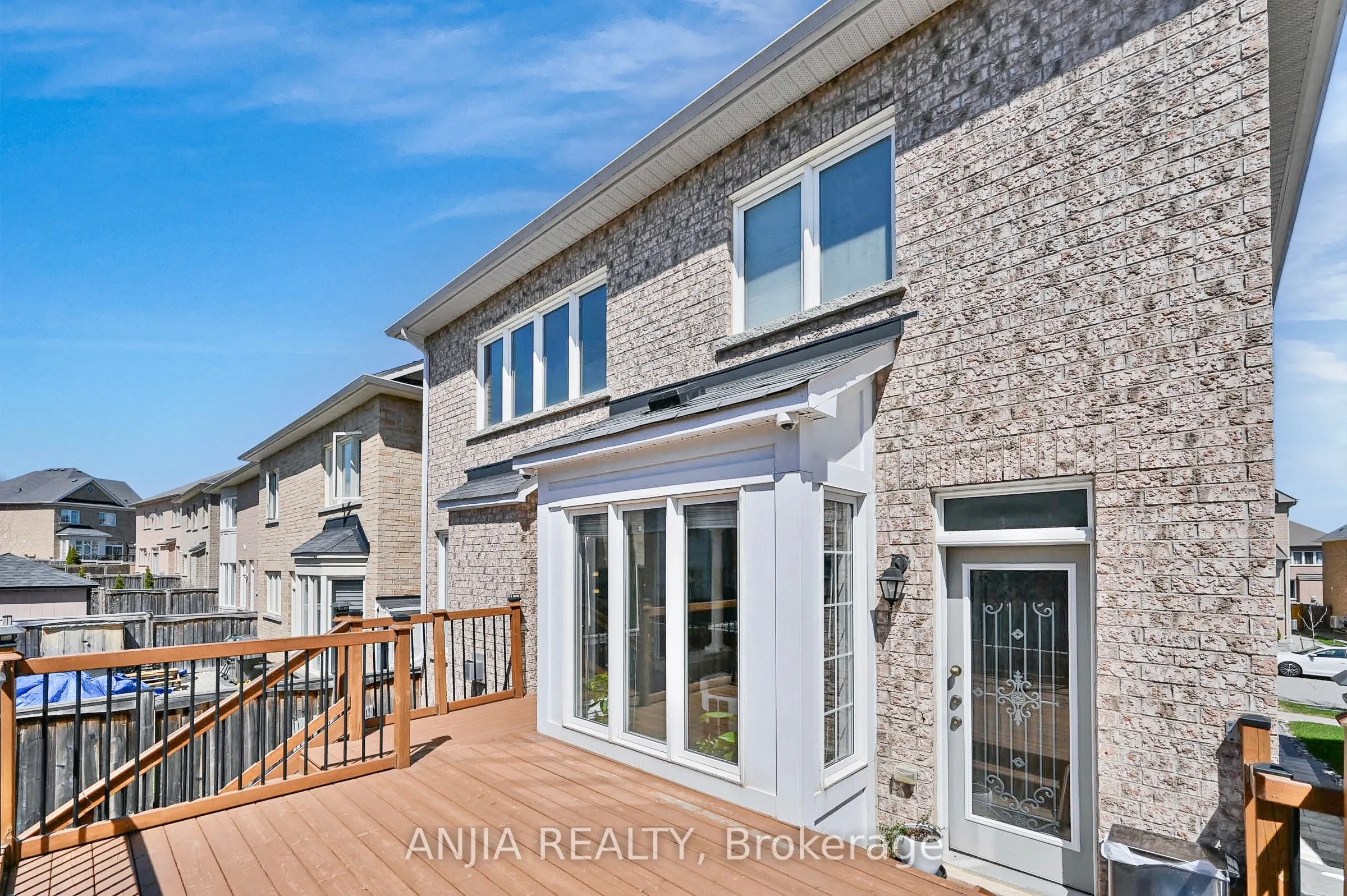 42 Grayleaf Drive