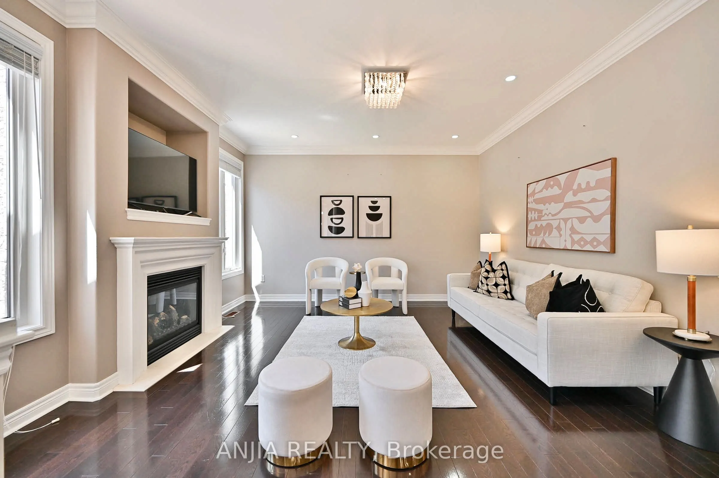 42 Grayleaf Drive