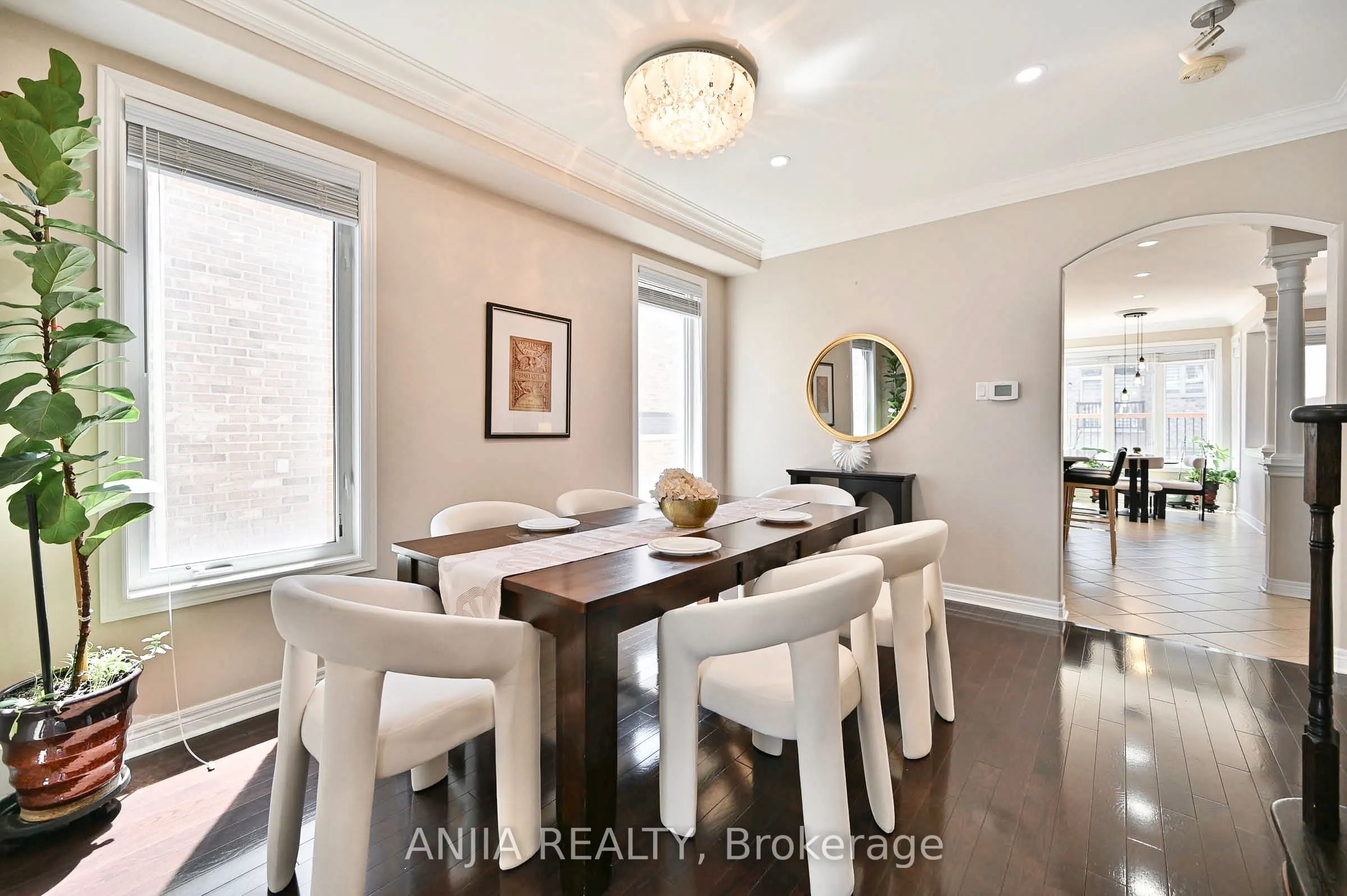 42 Grayleaf Drive