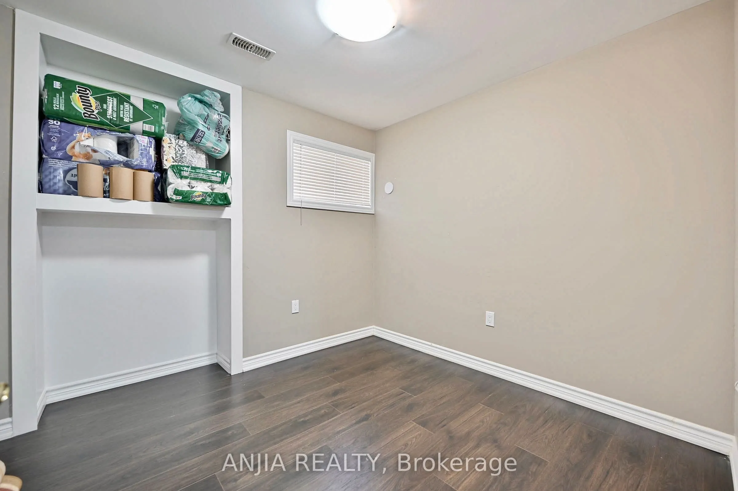 42 Grayleaf Drive