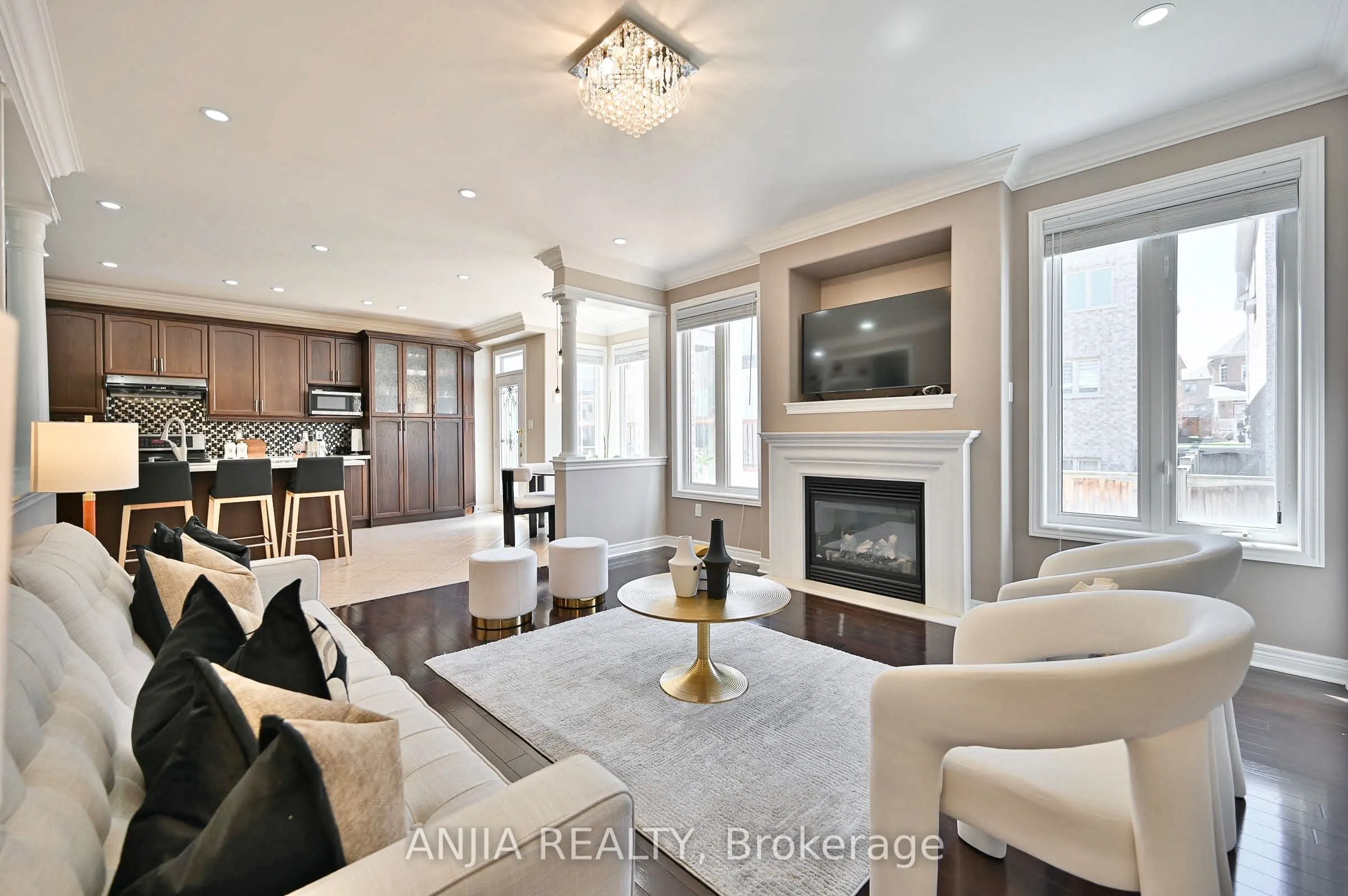 42 Grayleaf Drive
