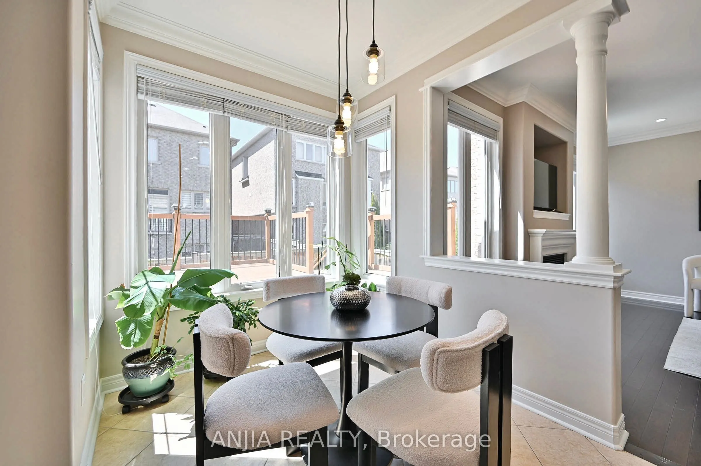 42 Grayleaf Drive