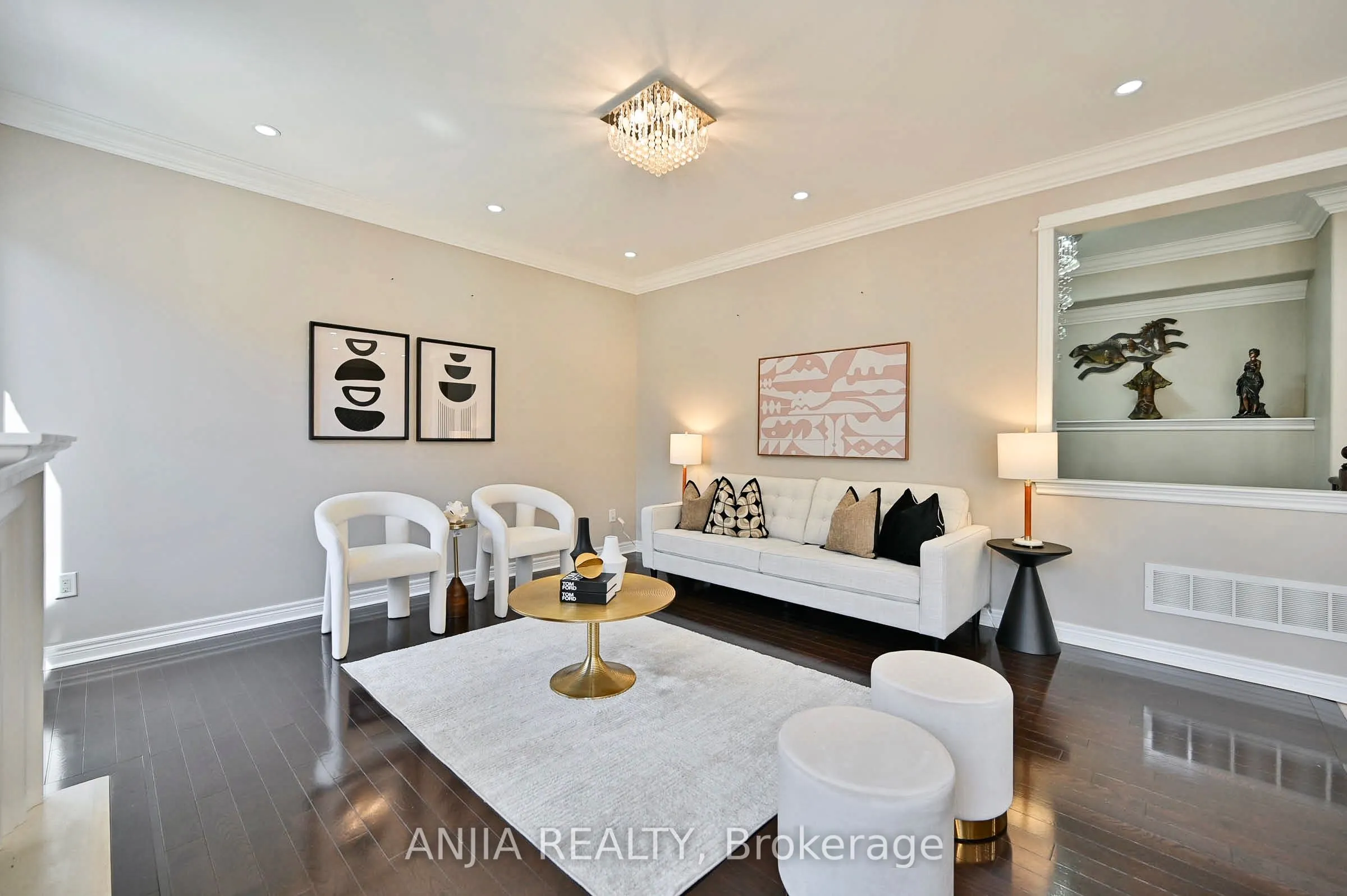 42 Grayleaf Drive