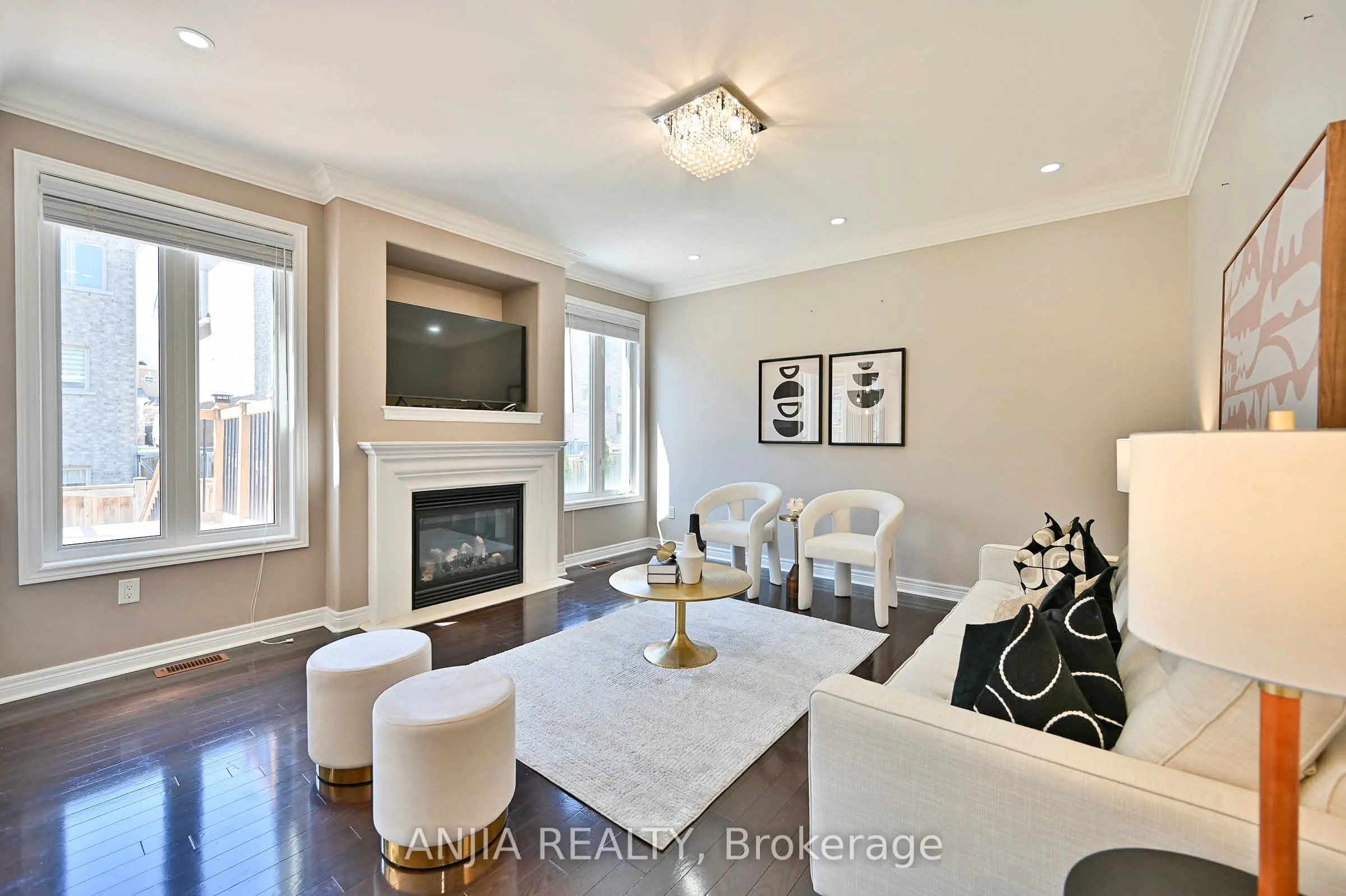 42 Grayleaf Drive
