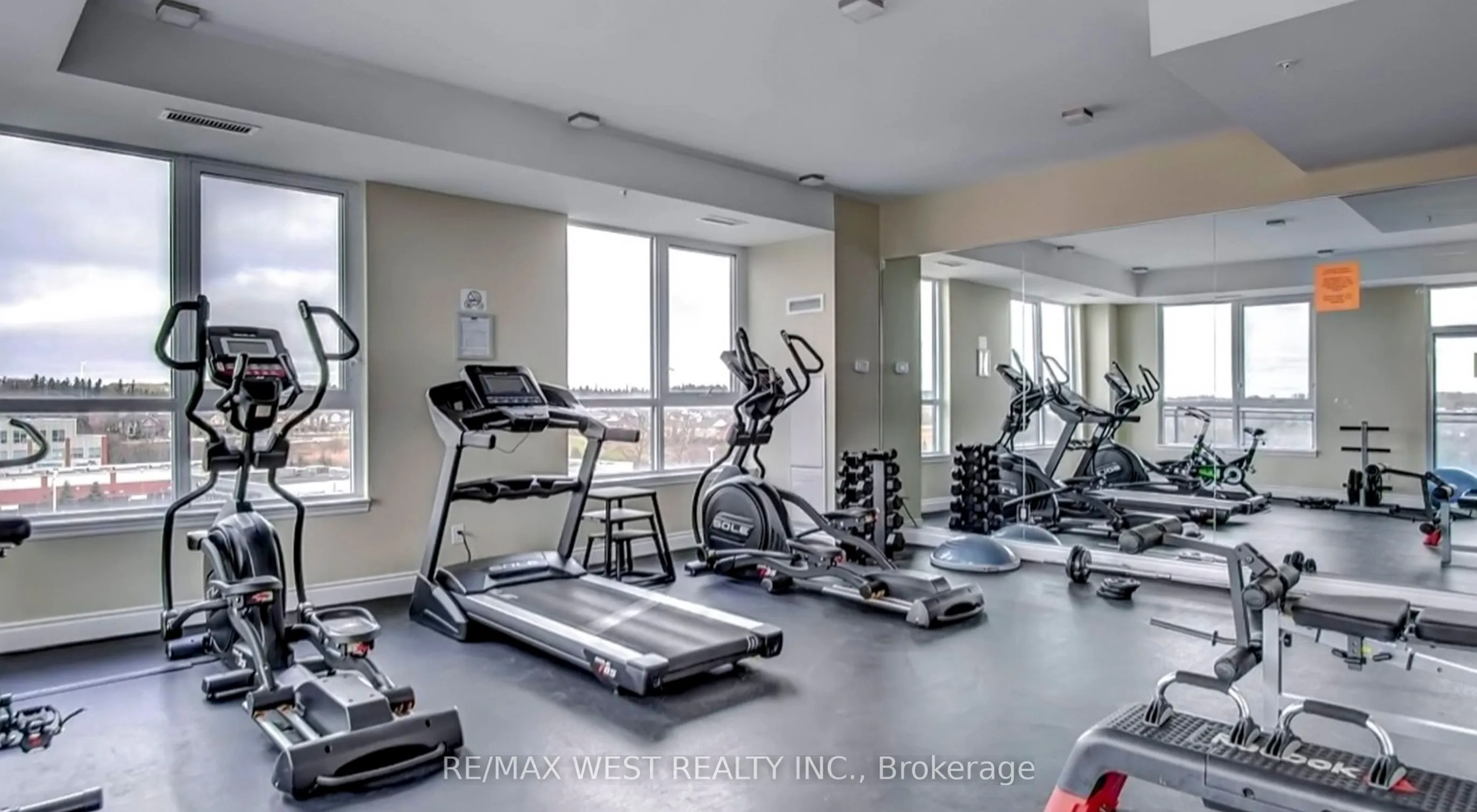 11611 Yonge Street, #718