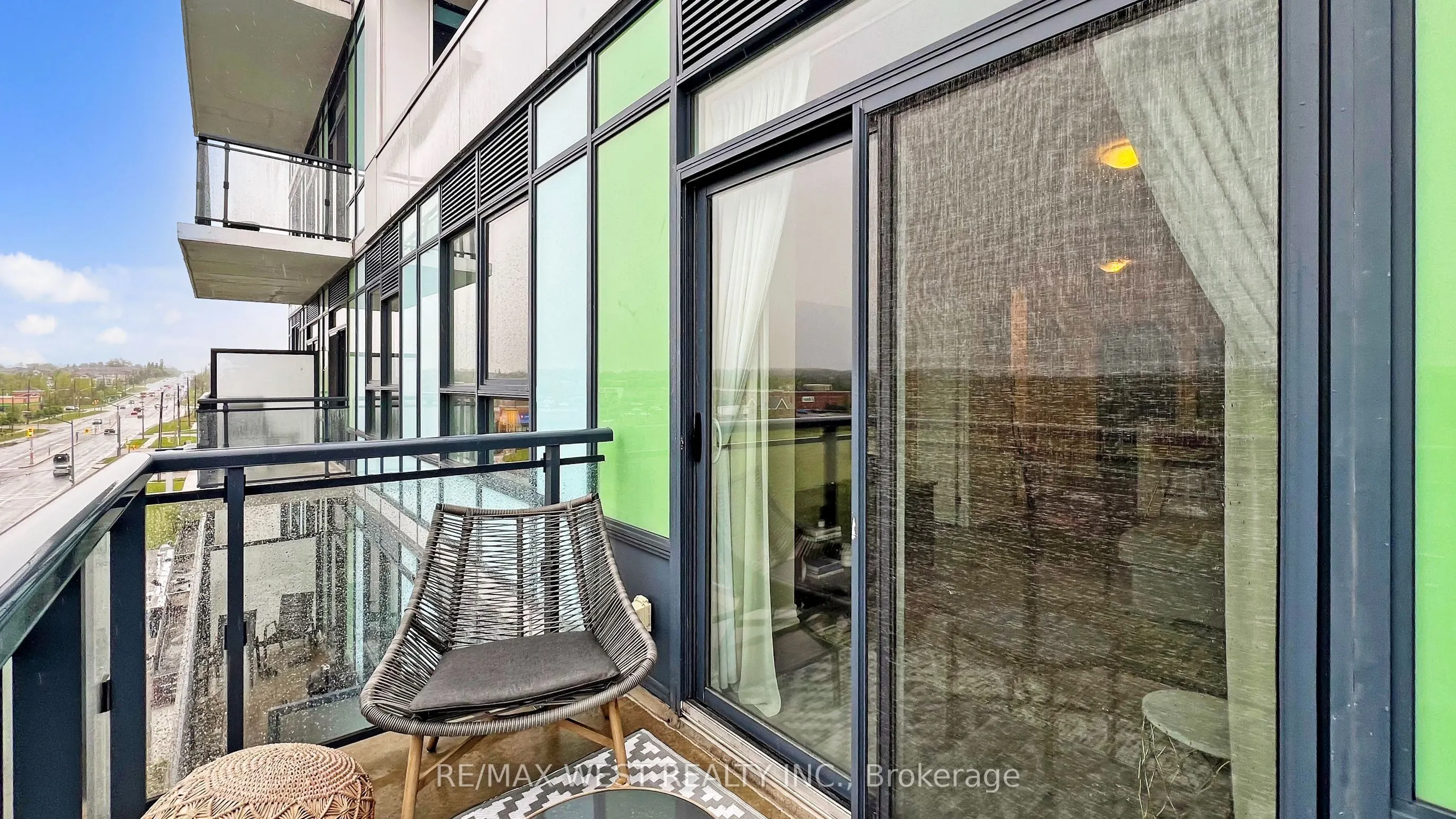 11611 Yonge Street, #718
