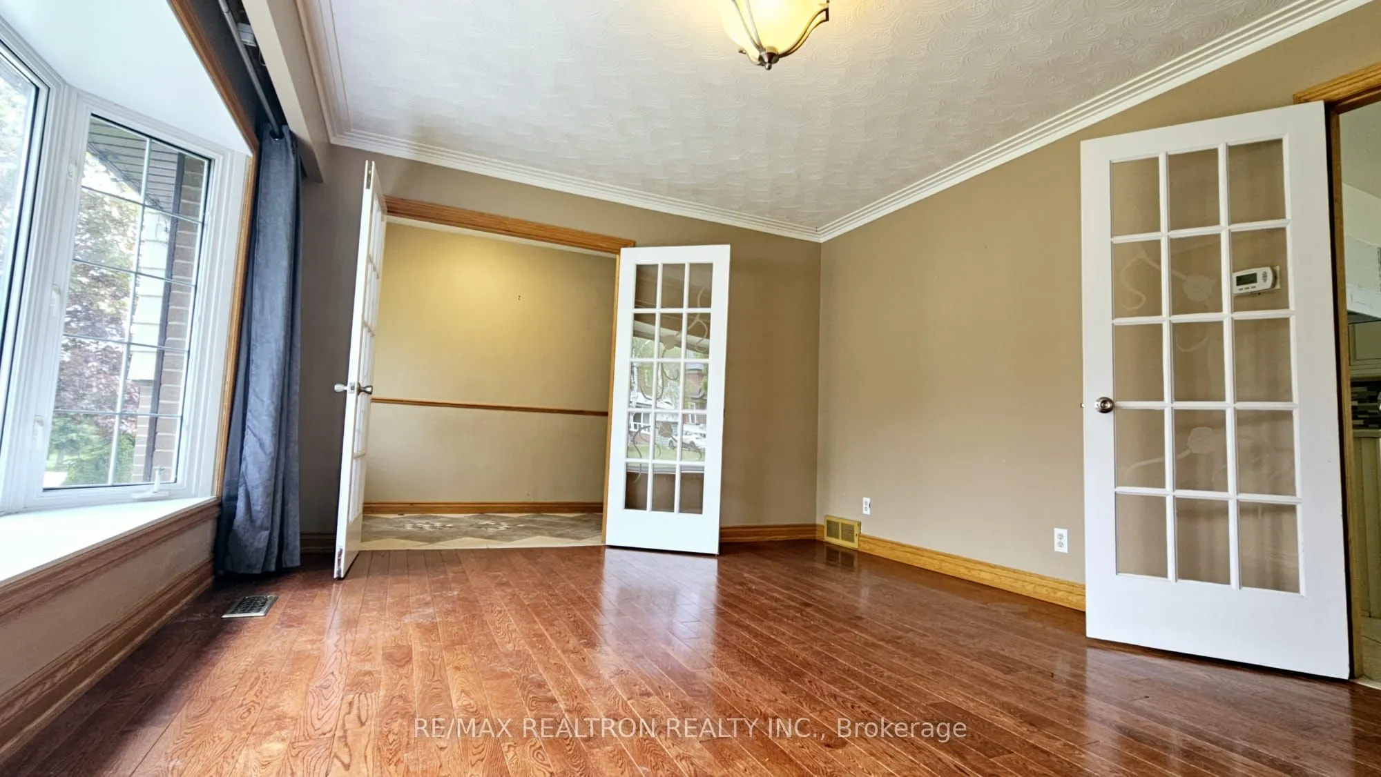 31 Ramona Boulevard
