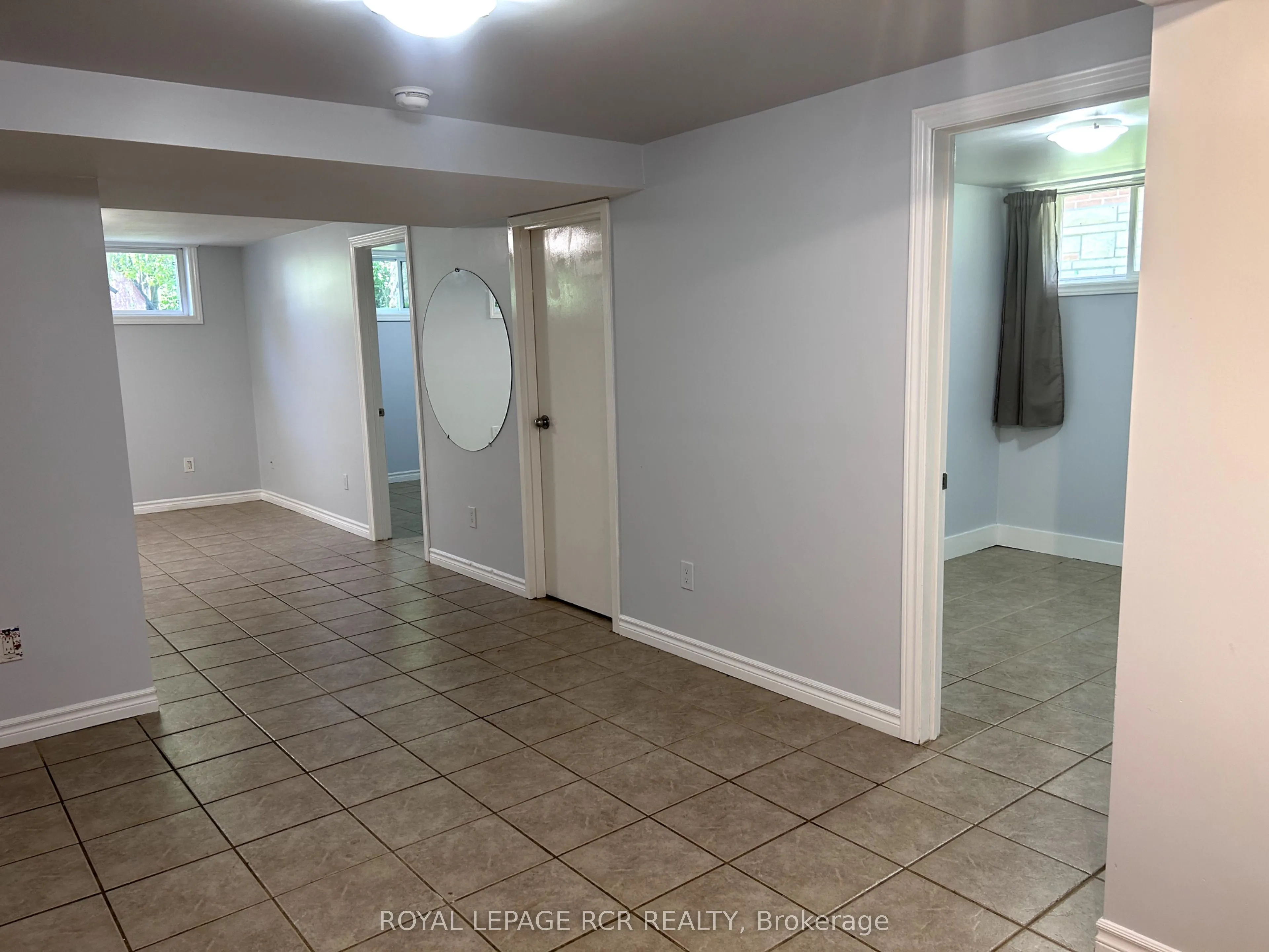 12 Maple Avenue E