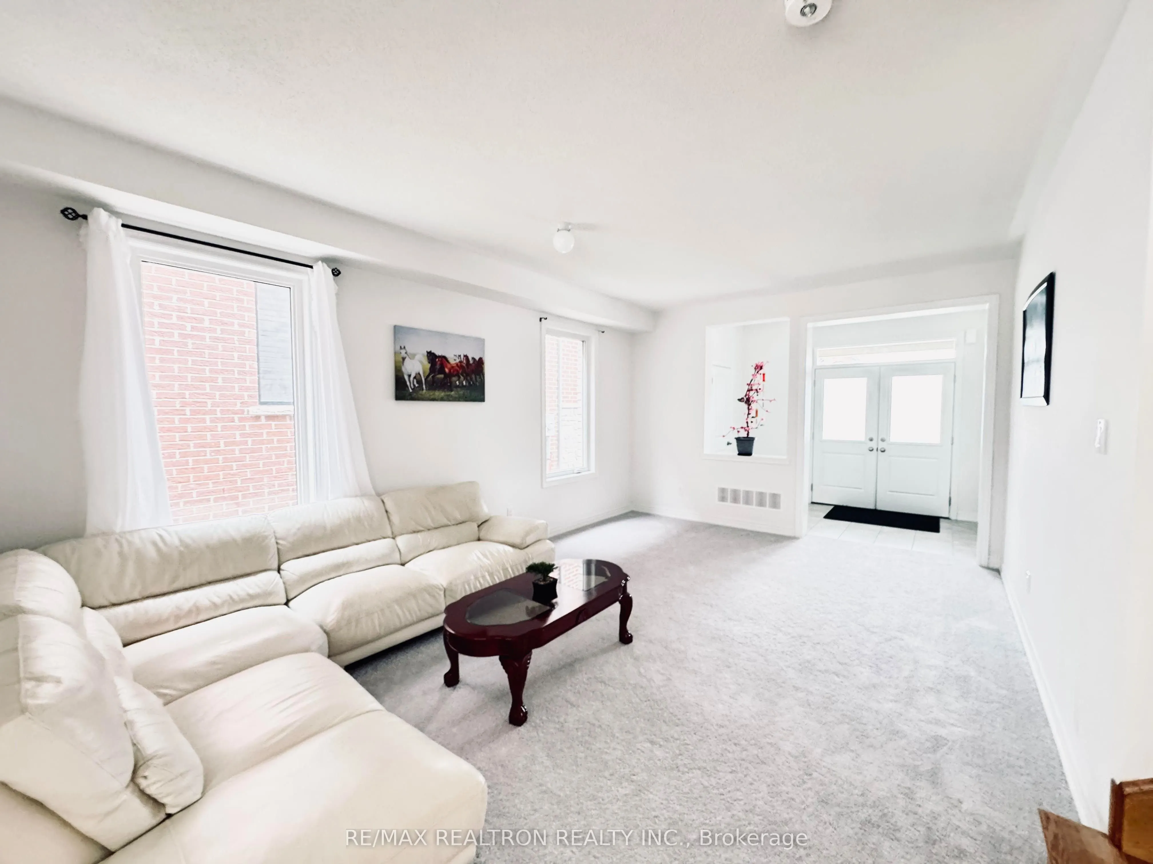 7 Wakefield Boulevard