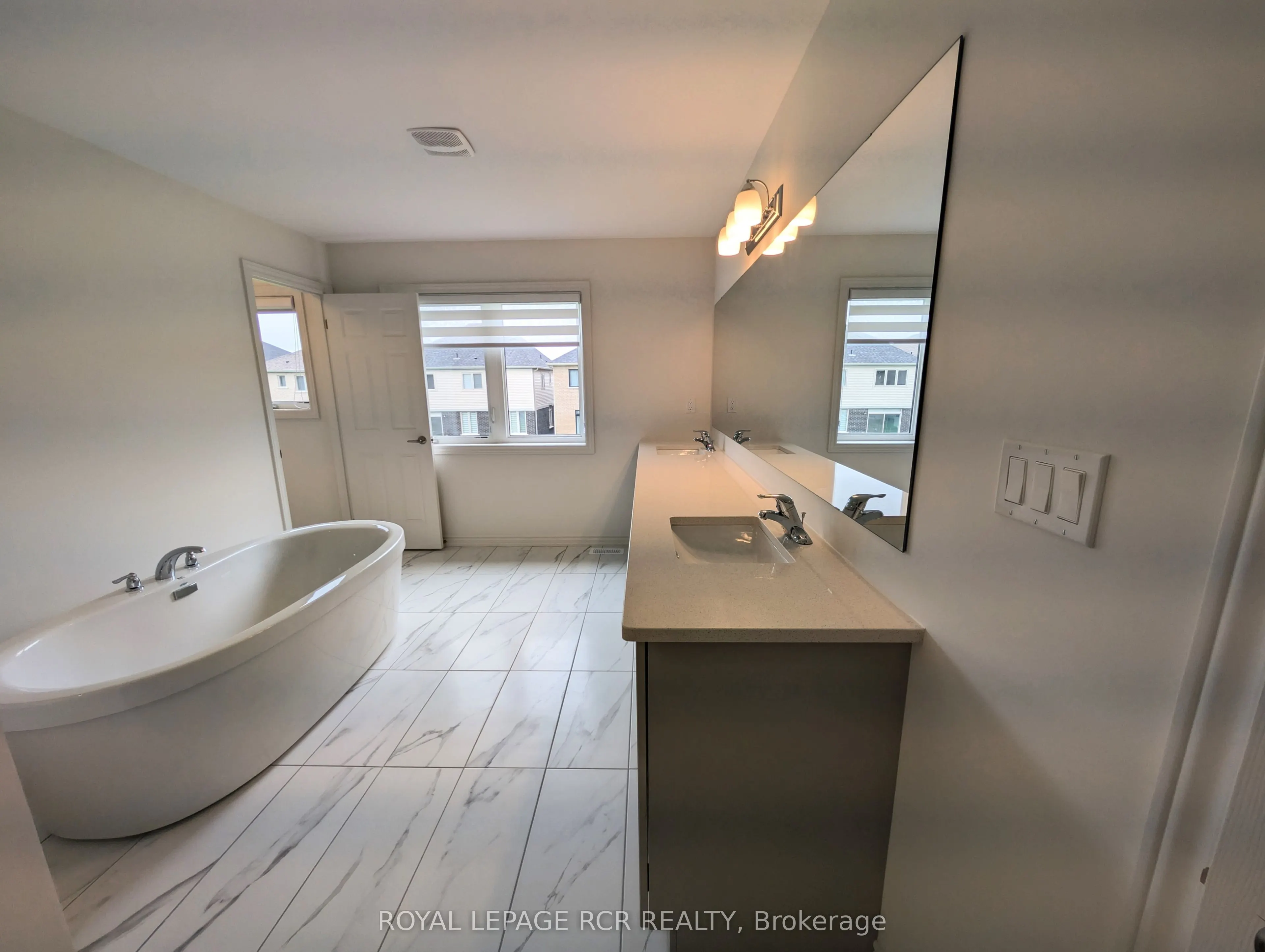 22 Sandhill Crescent