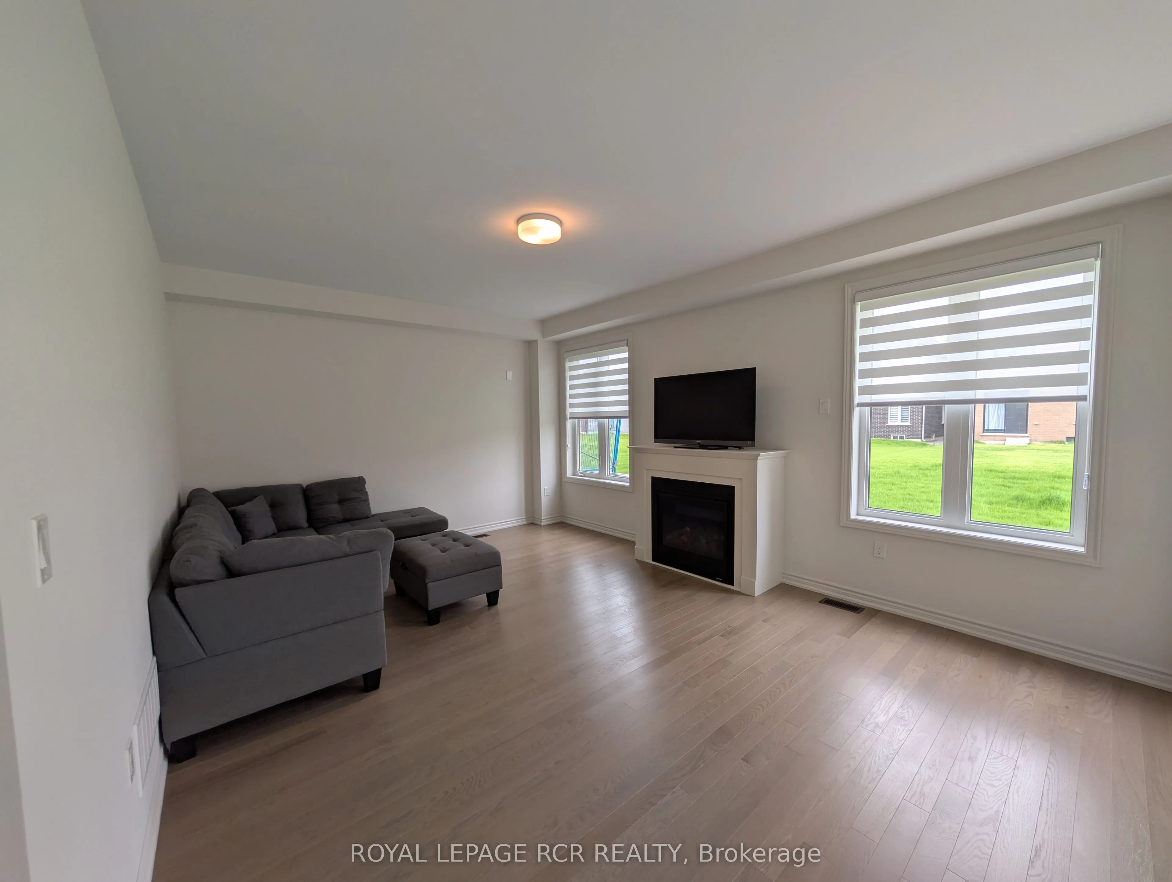 22 Sandhill Crescent