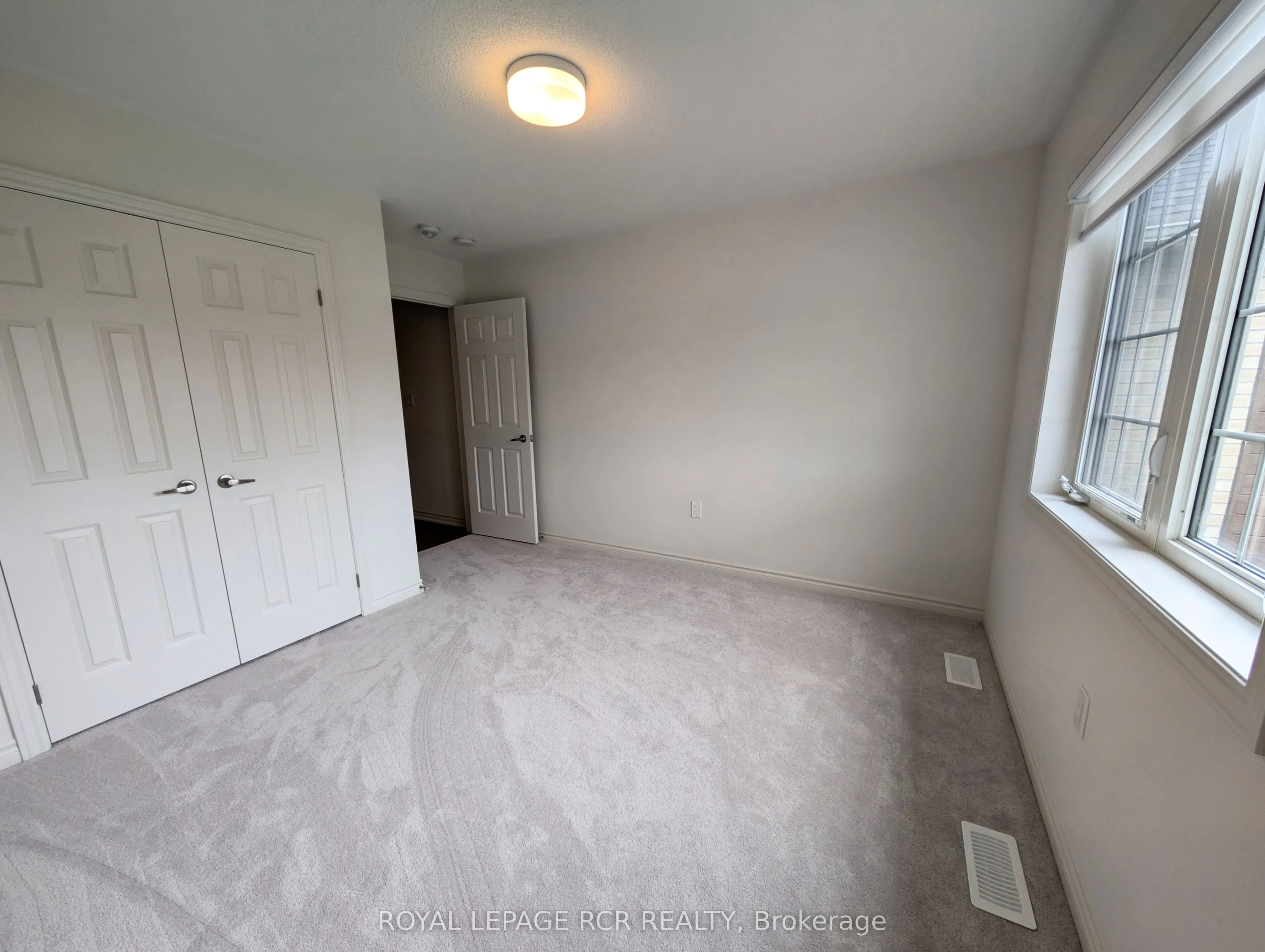22 Sandhill Crescent