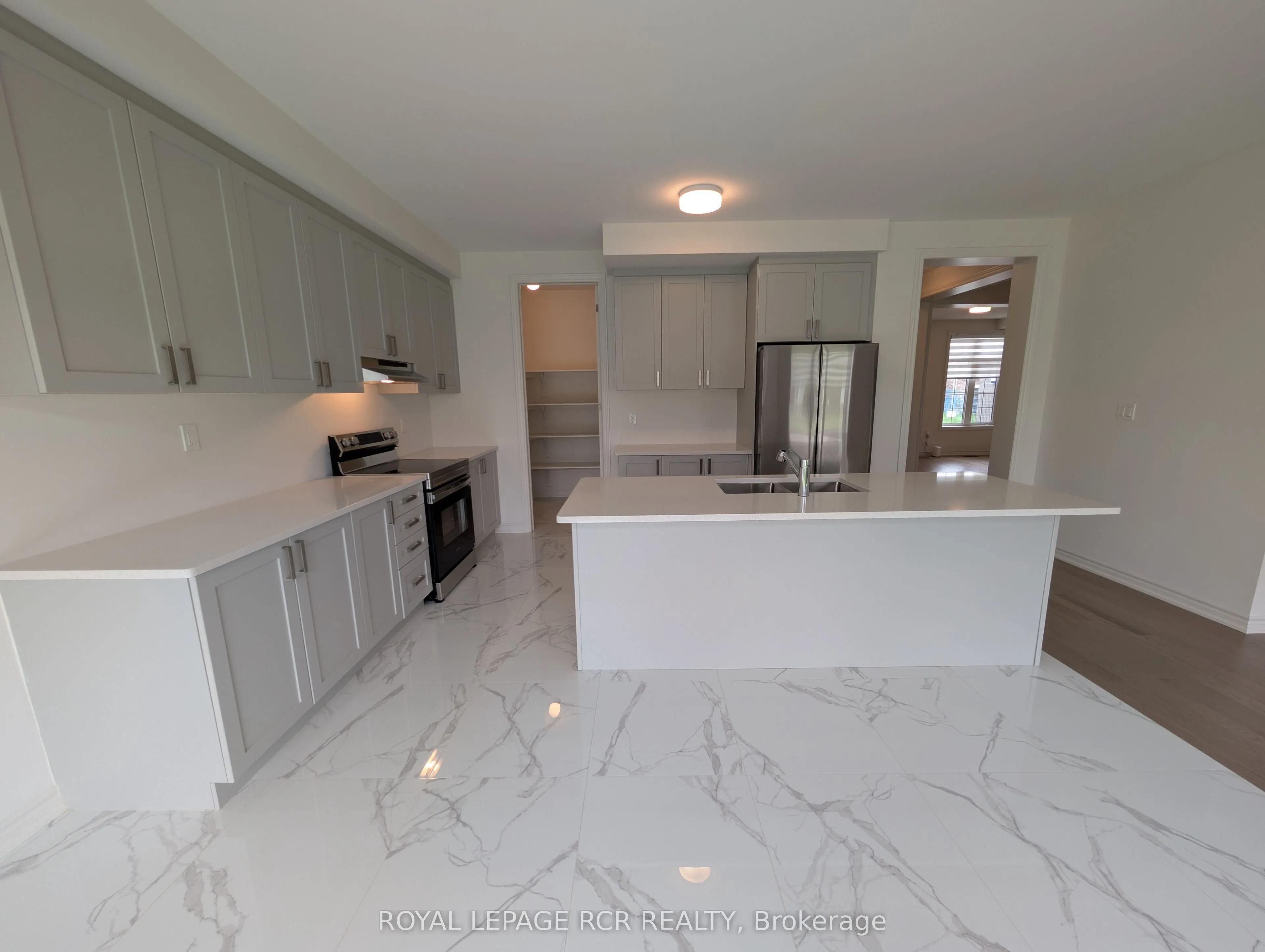22 Sandhill Crescent