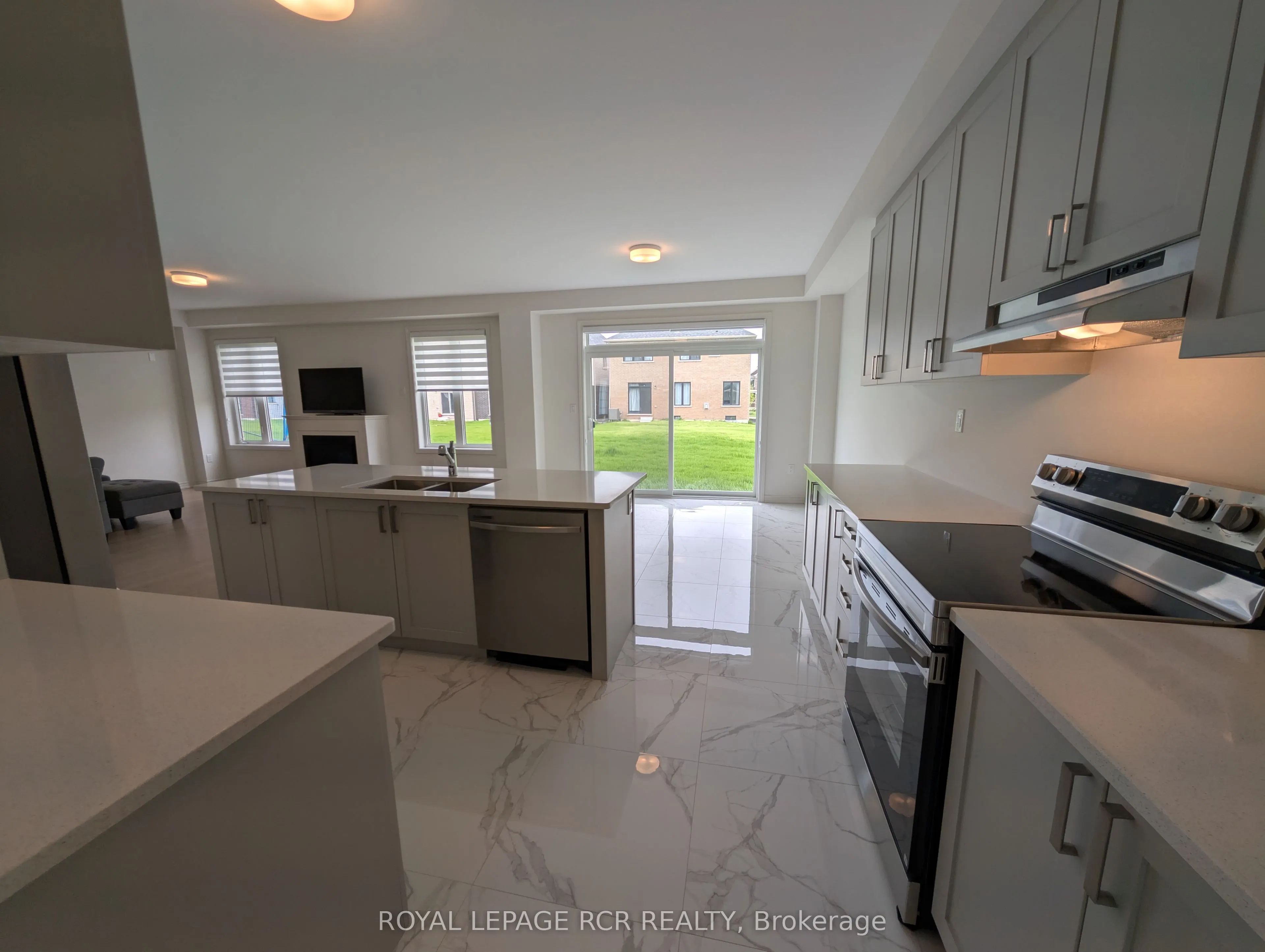 22 Sandhill Crescent