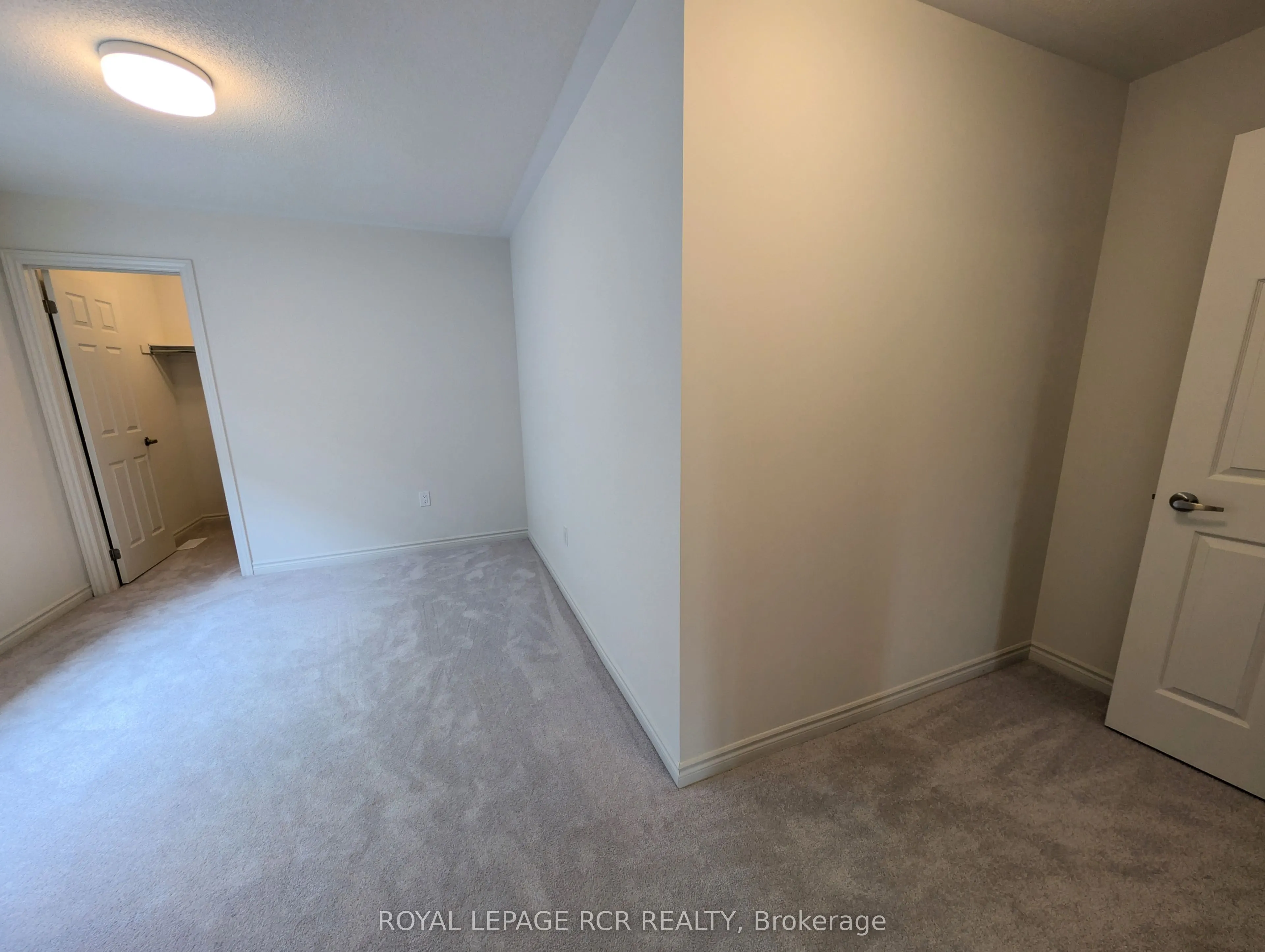 22 Sandhill Crescent