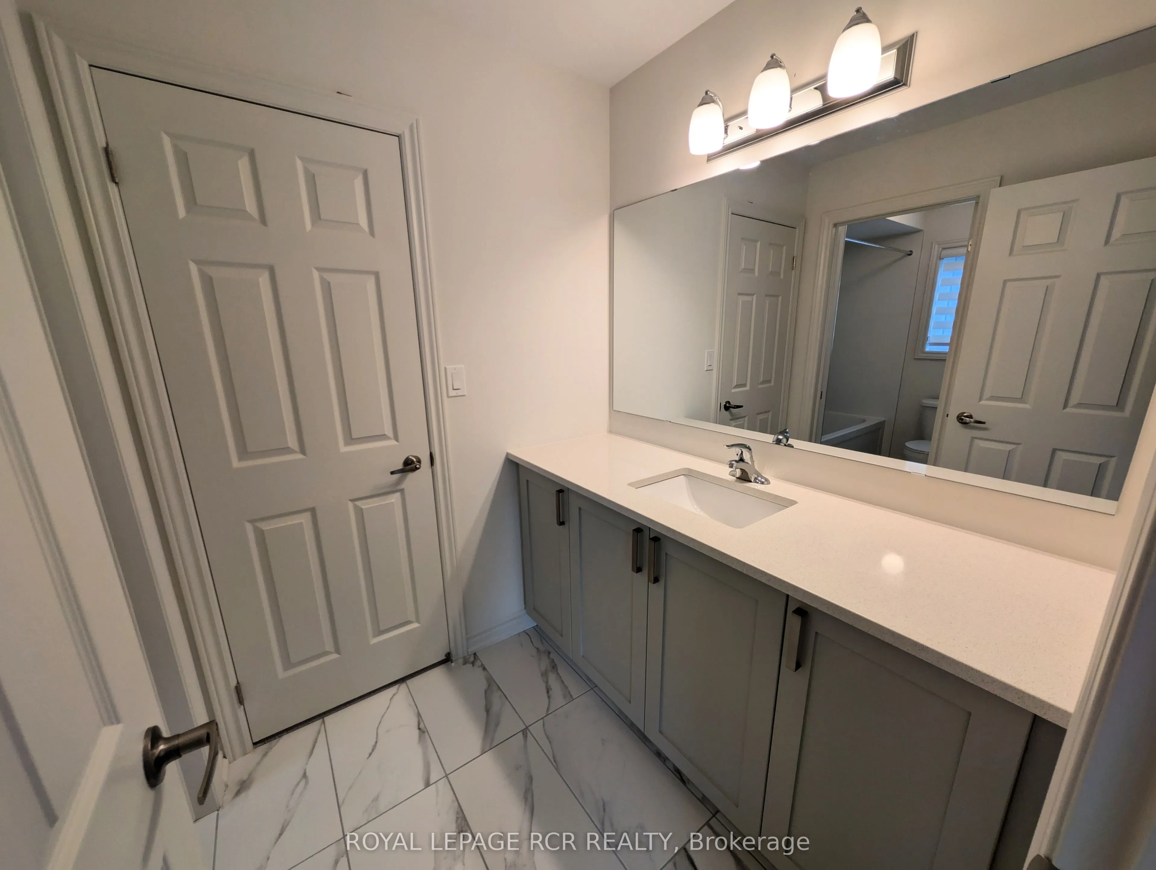 22 Sandhill Crescent