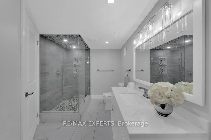60 Jenkins Avenue, #Lower