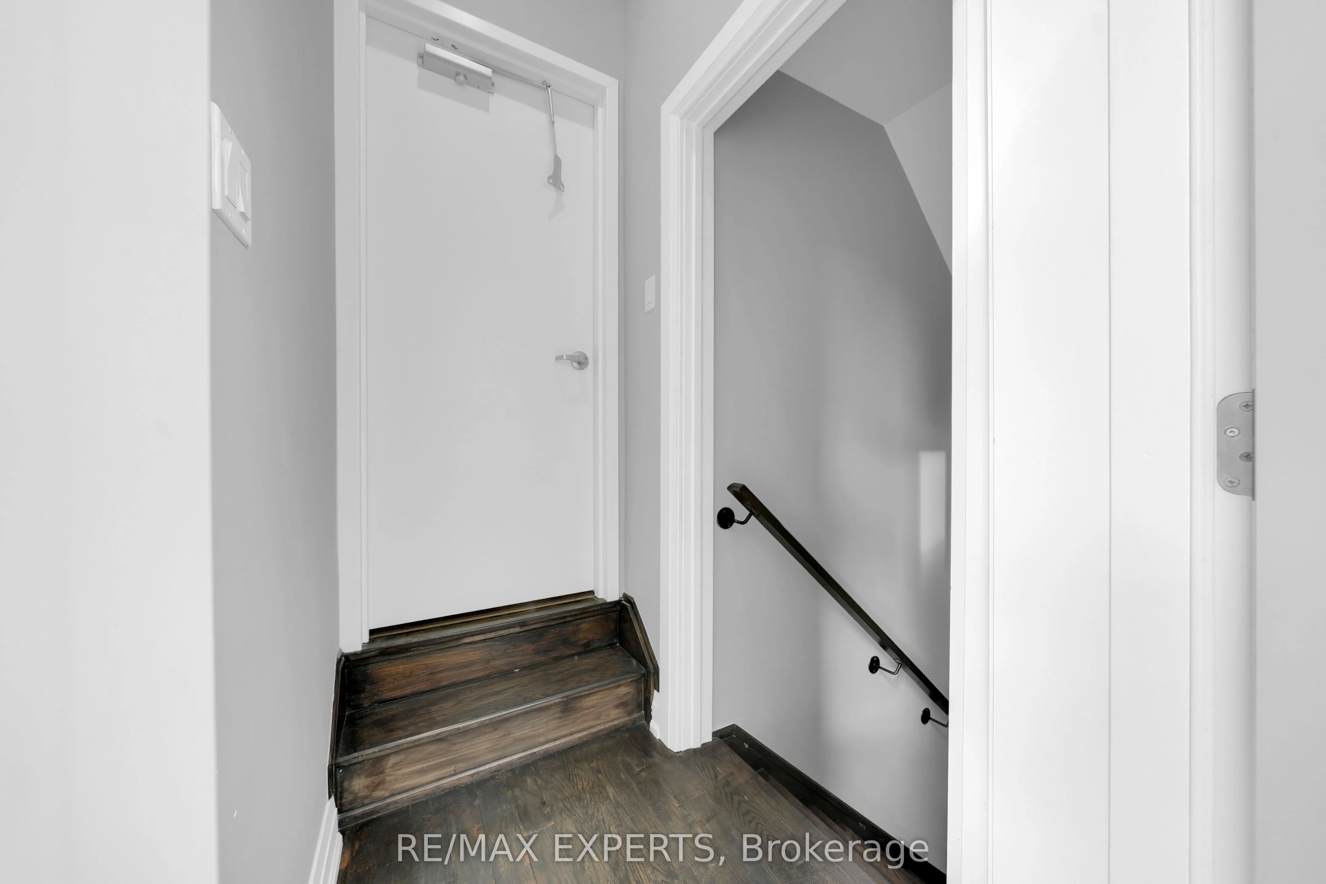 60 Jenkins Avenue, #Lower
