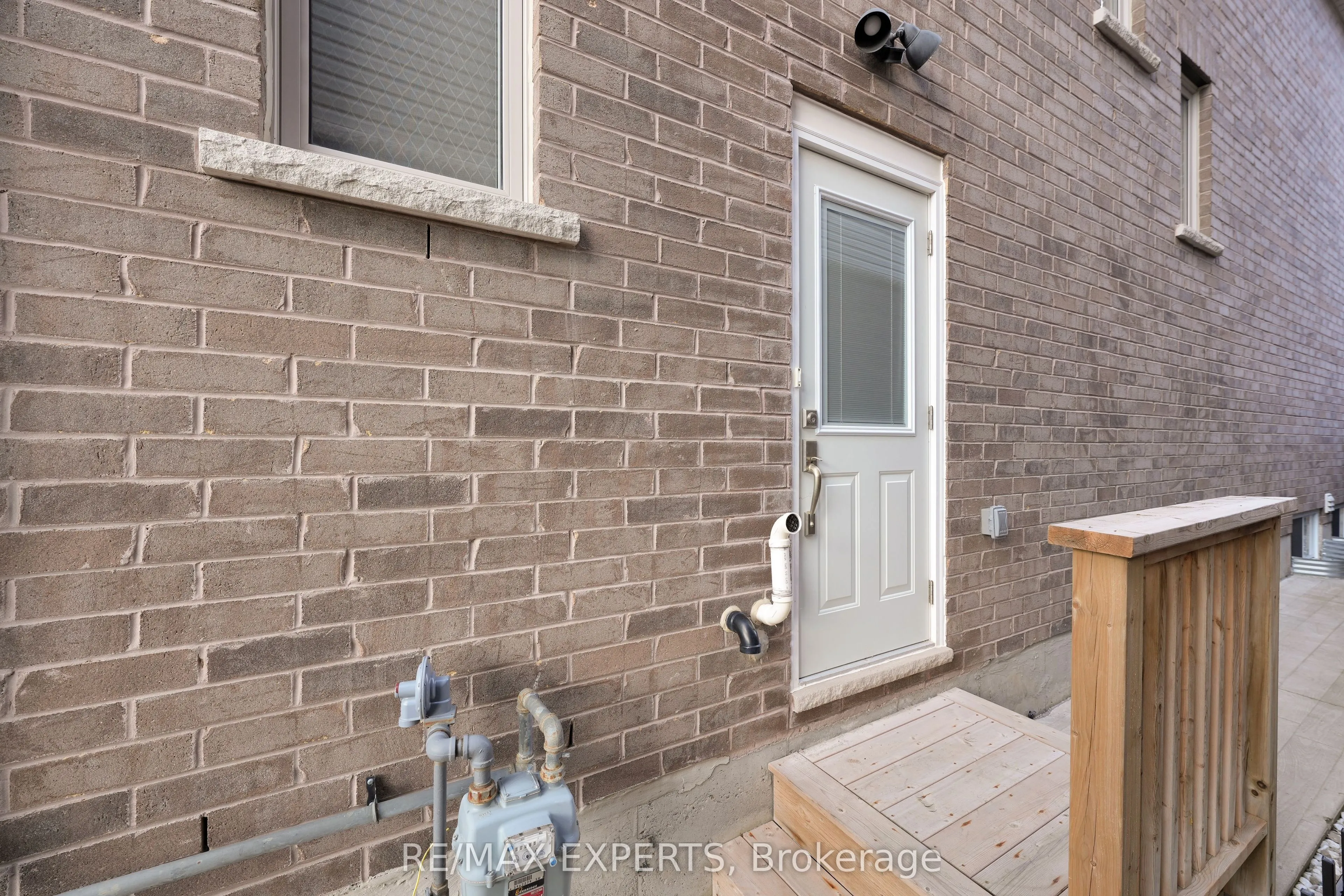 60 Jenkins Avenue, #Lower