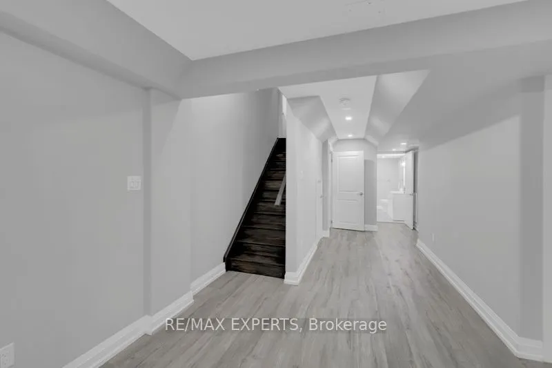 60 Jenkins Avenue, #Lower