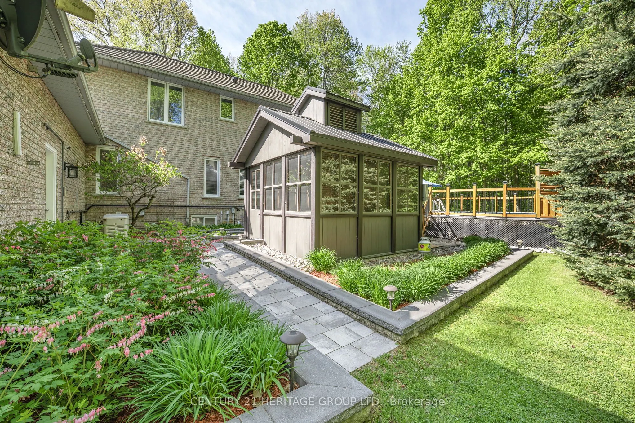 51 Deer Lane