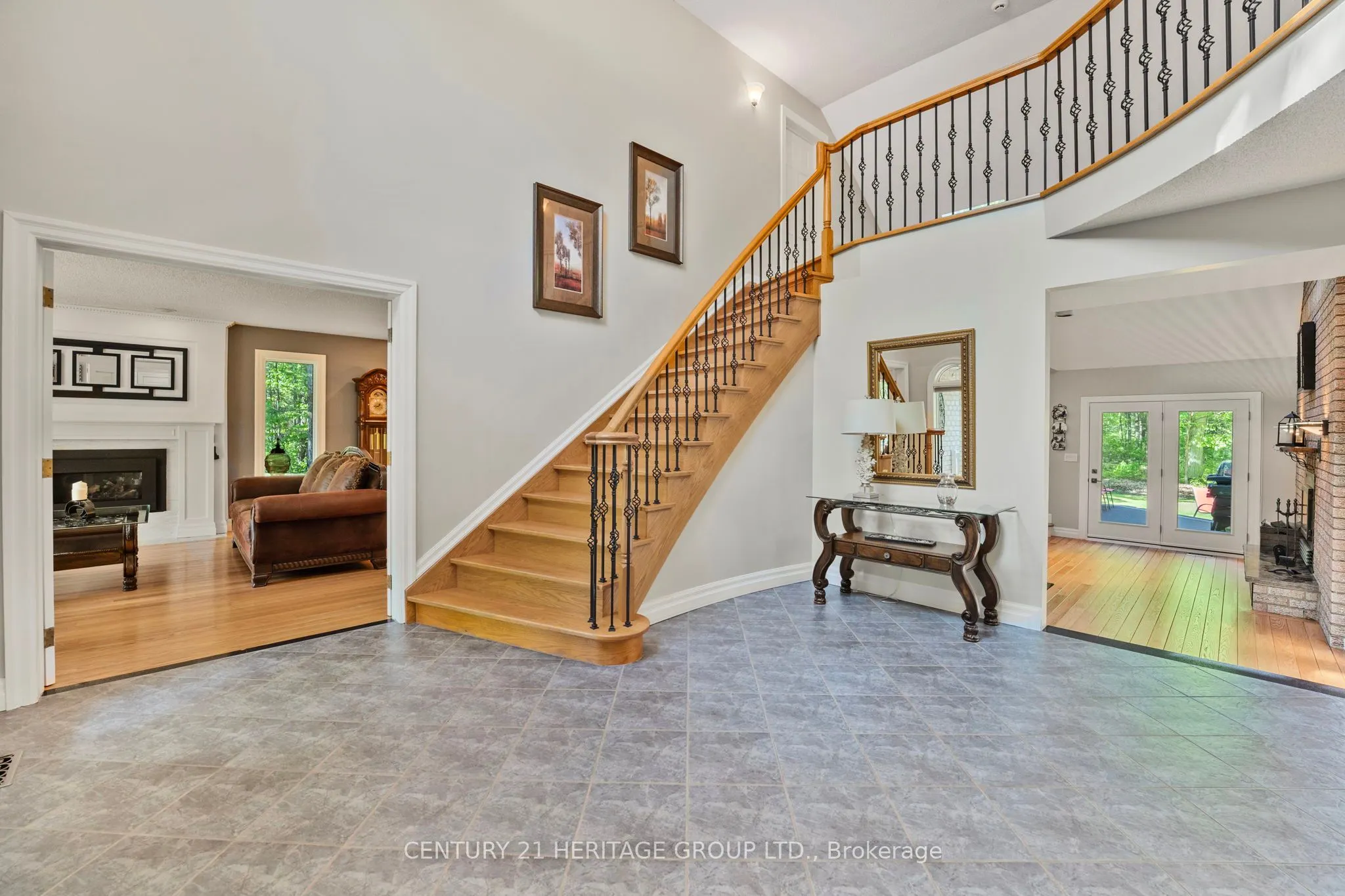 51 Deer Lane