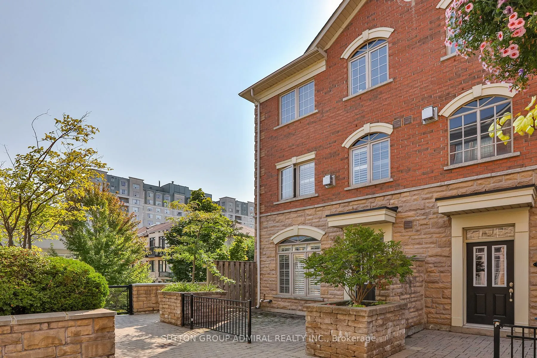 8 Brighton Place, #12