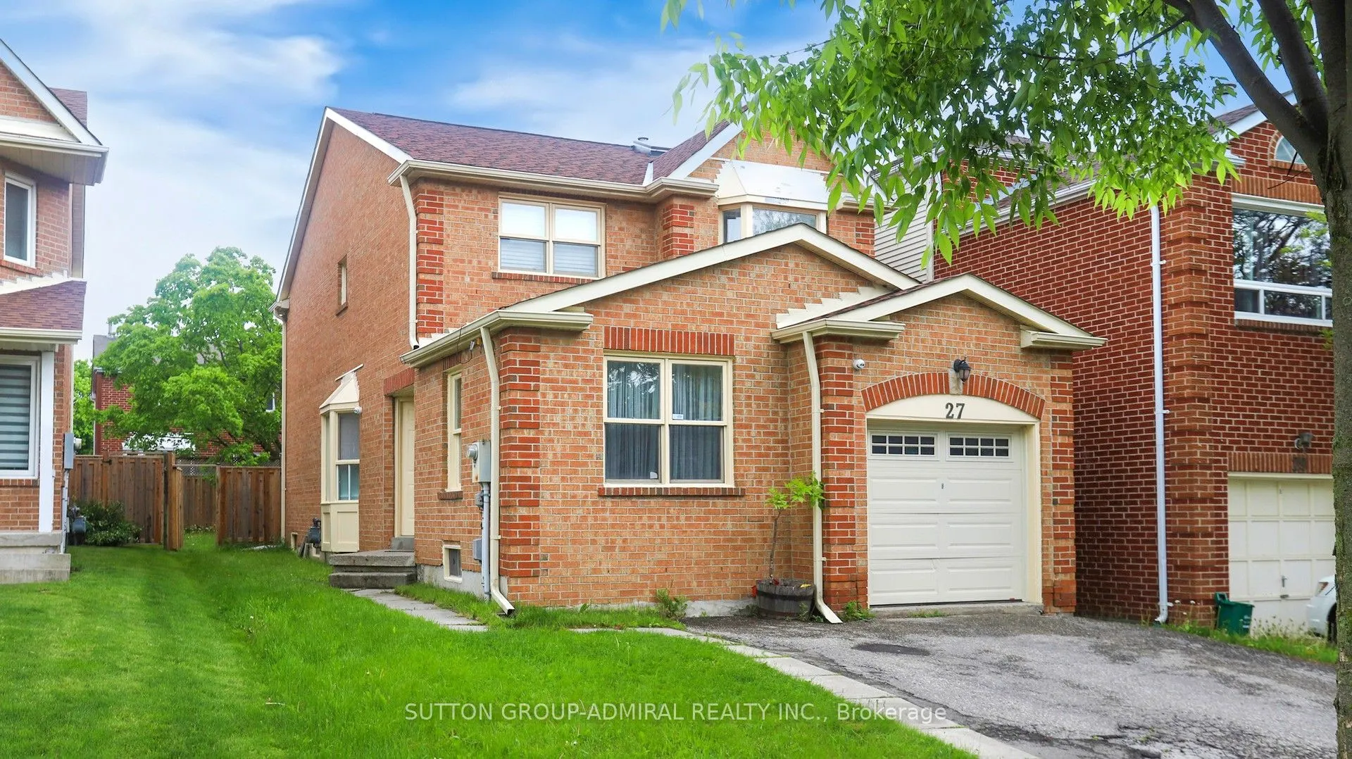 27 Thornbury Circle