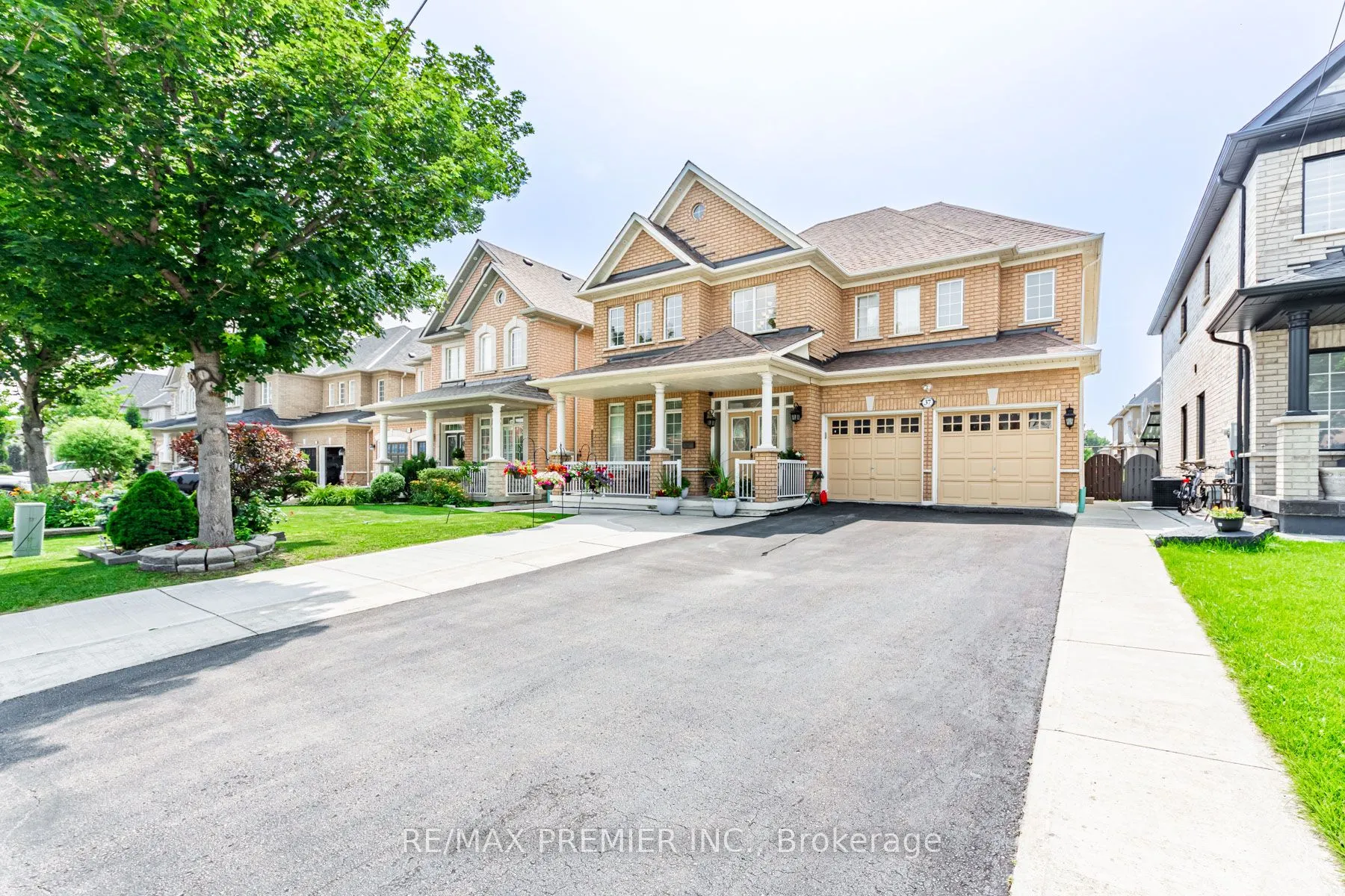 37 Colombo Crescent