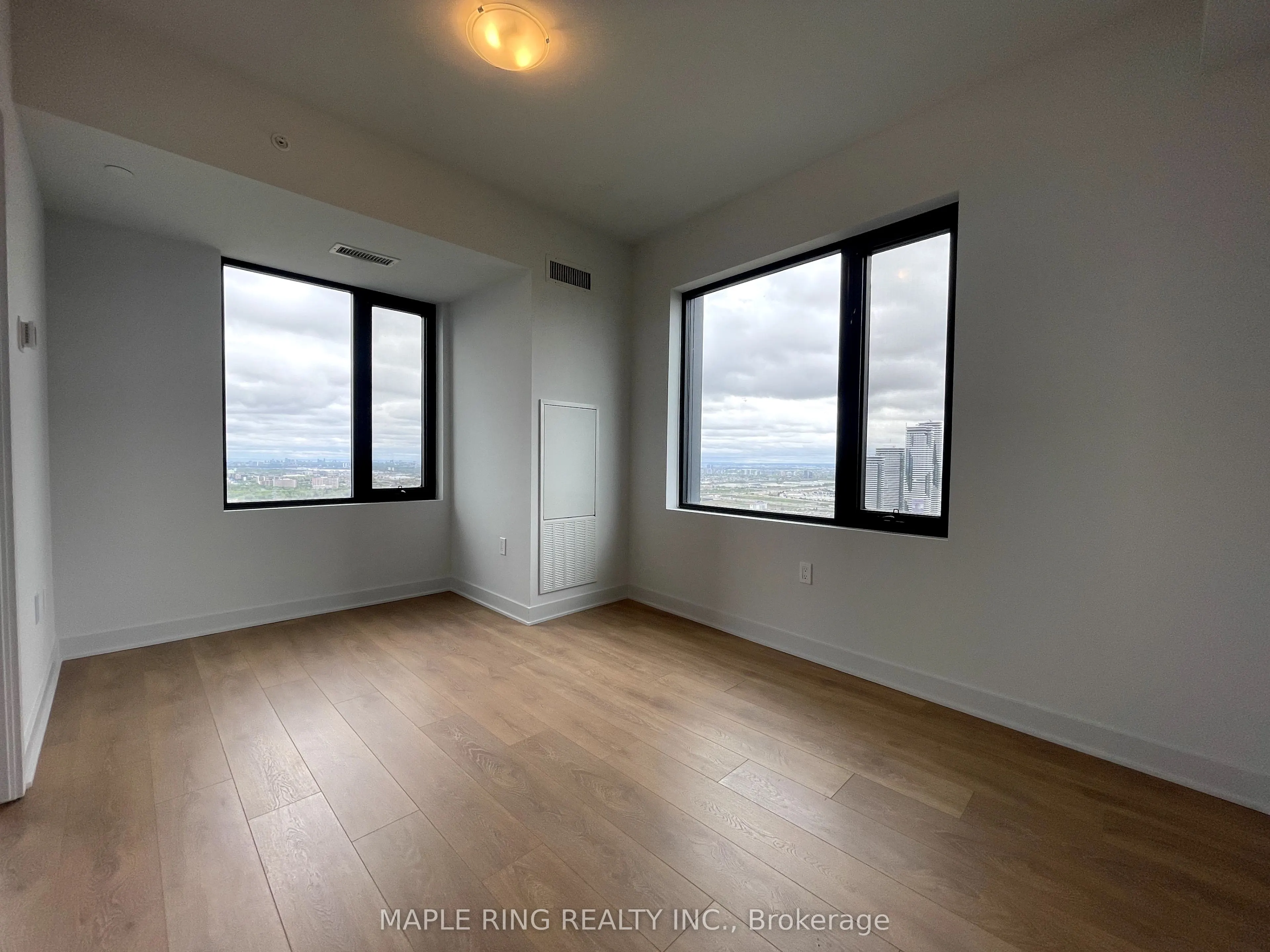 2920 Highway 7 Road, #3905