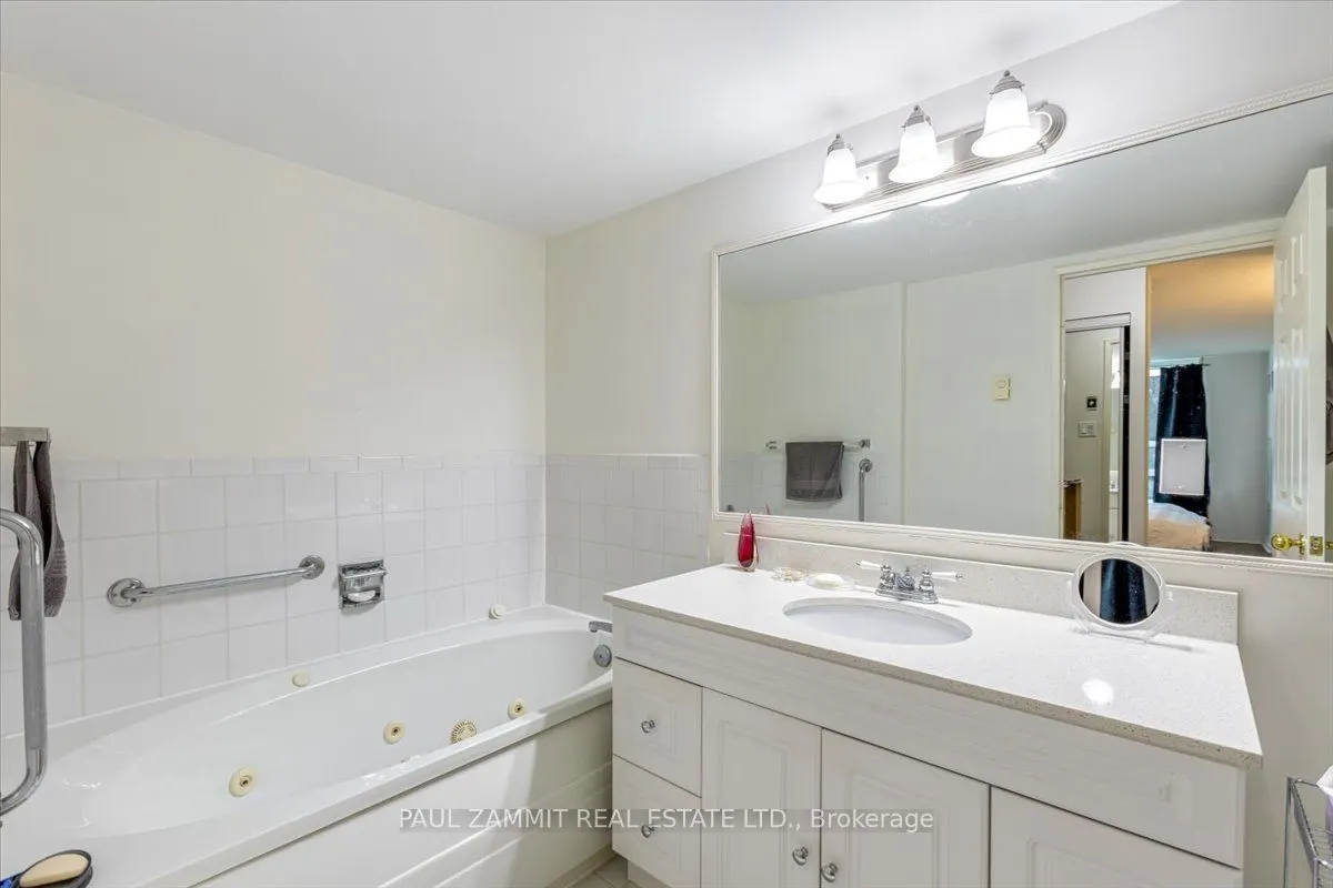 7825 Bayview Avenue, #214