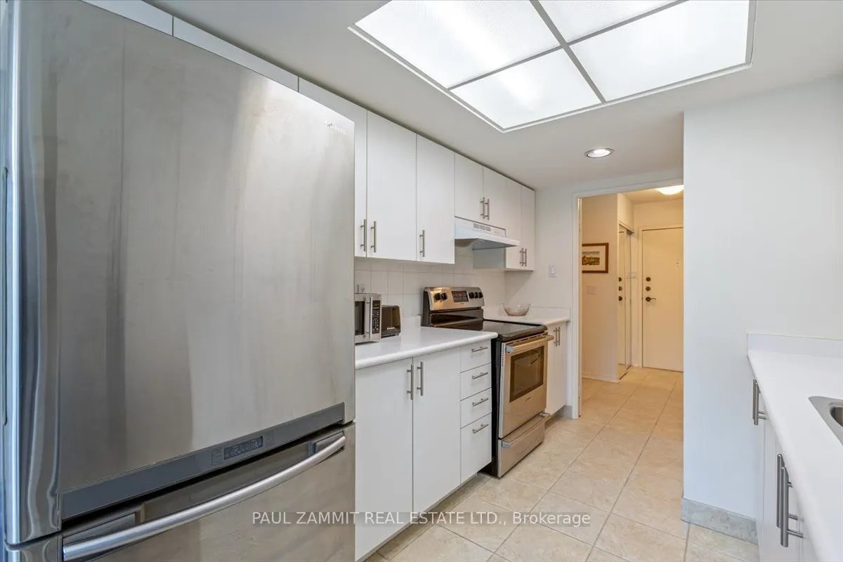 7825 Bayview Avenue, #214
