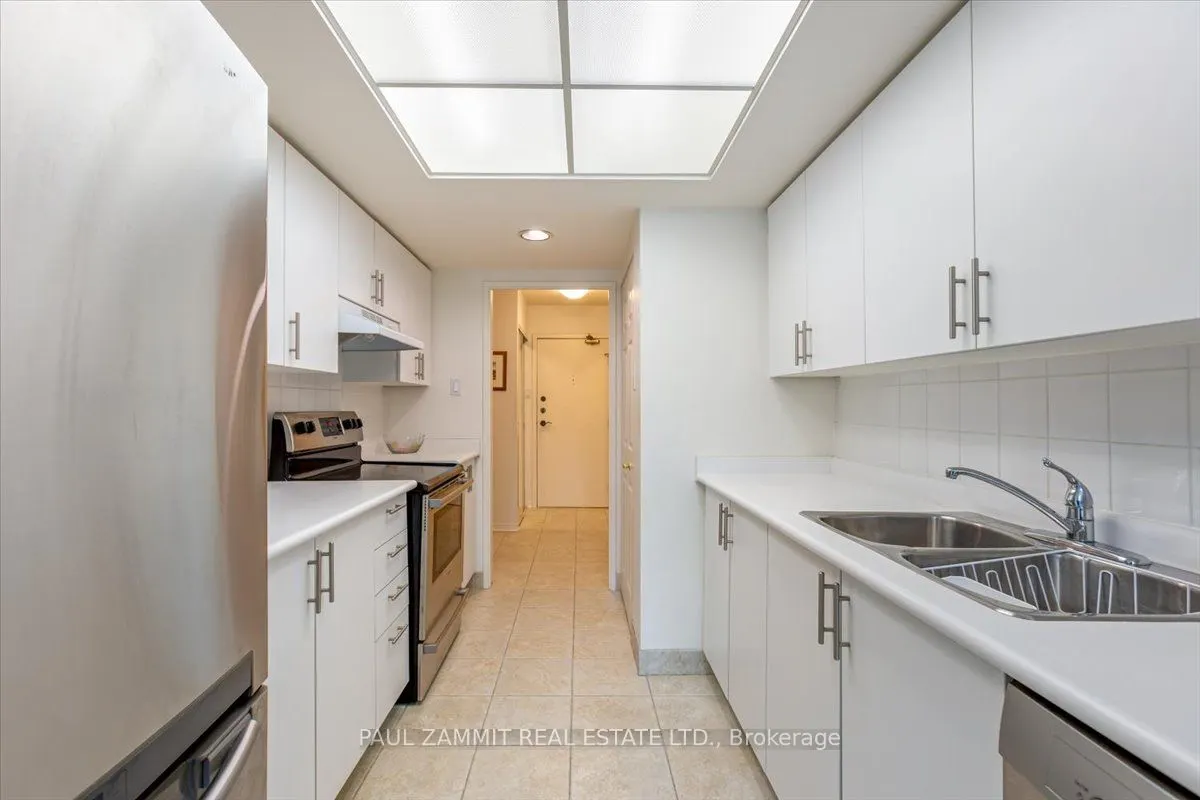 7825 Bayview Avenue, #214