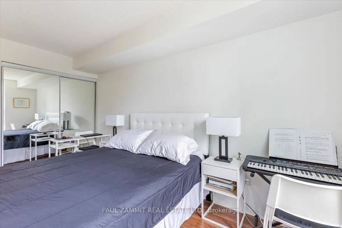 7825 Bayview Avenue, #214