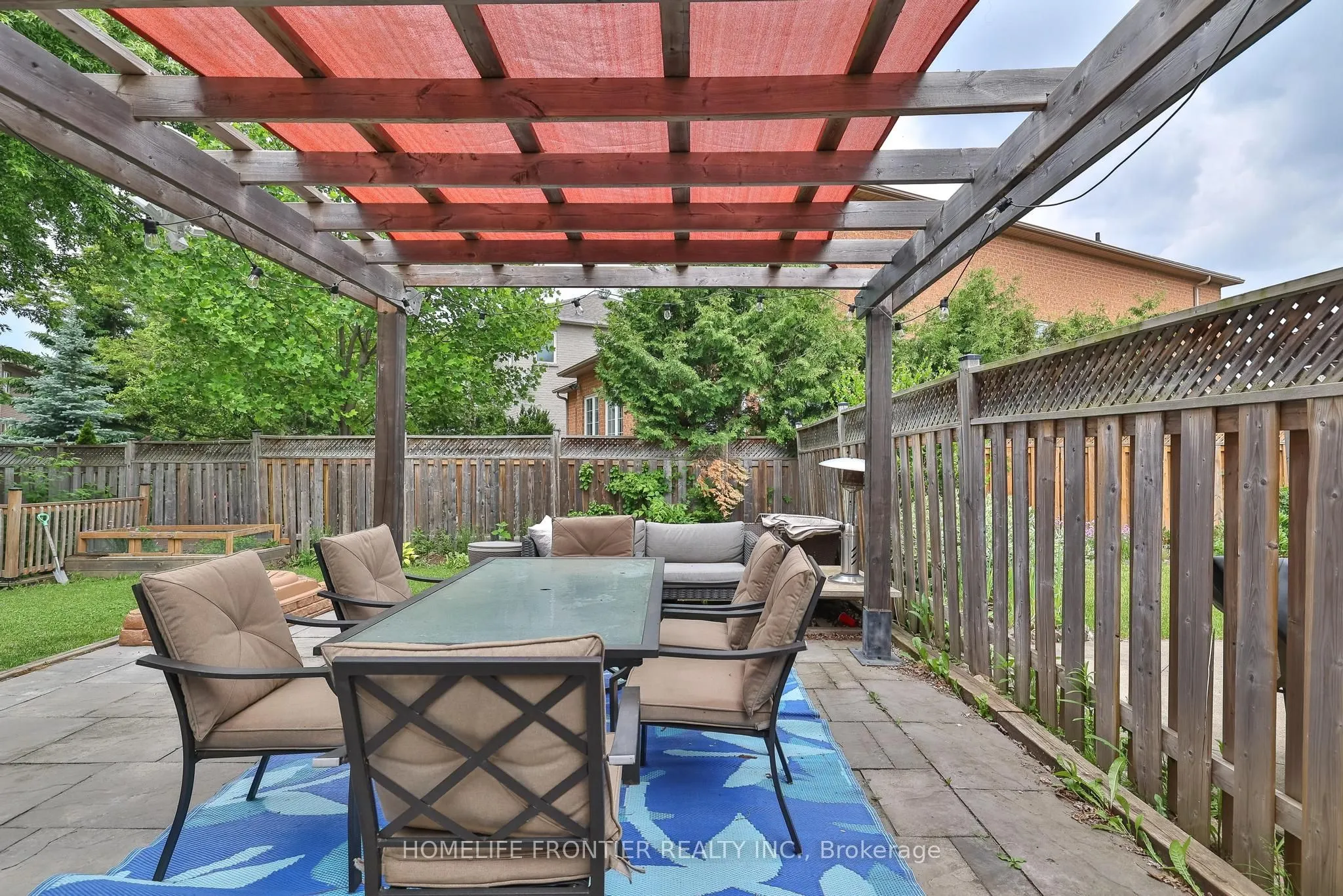 6 Raintree Crescent