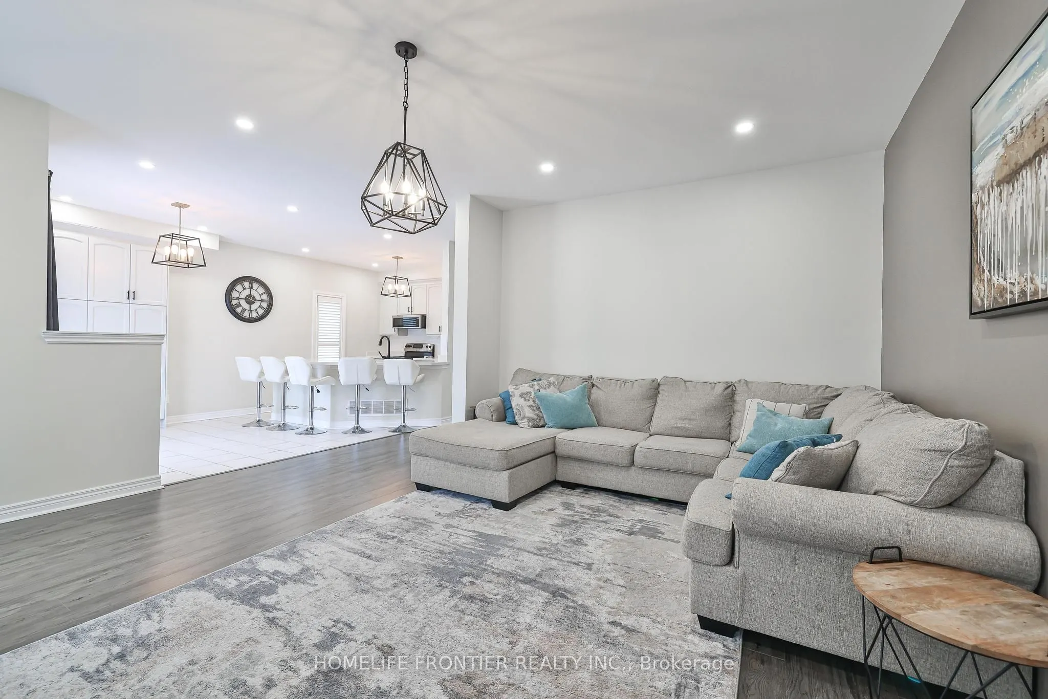 6 Raintree Crescent