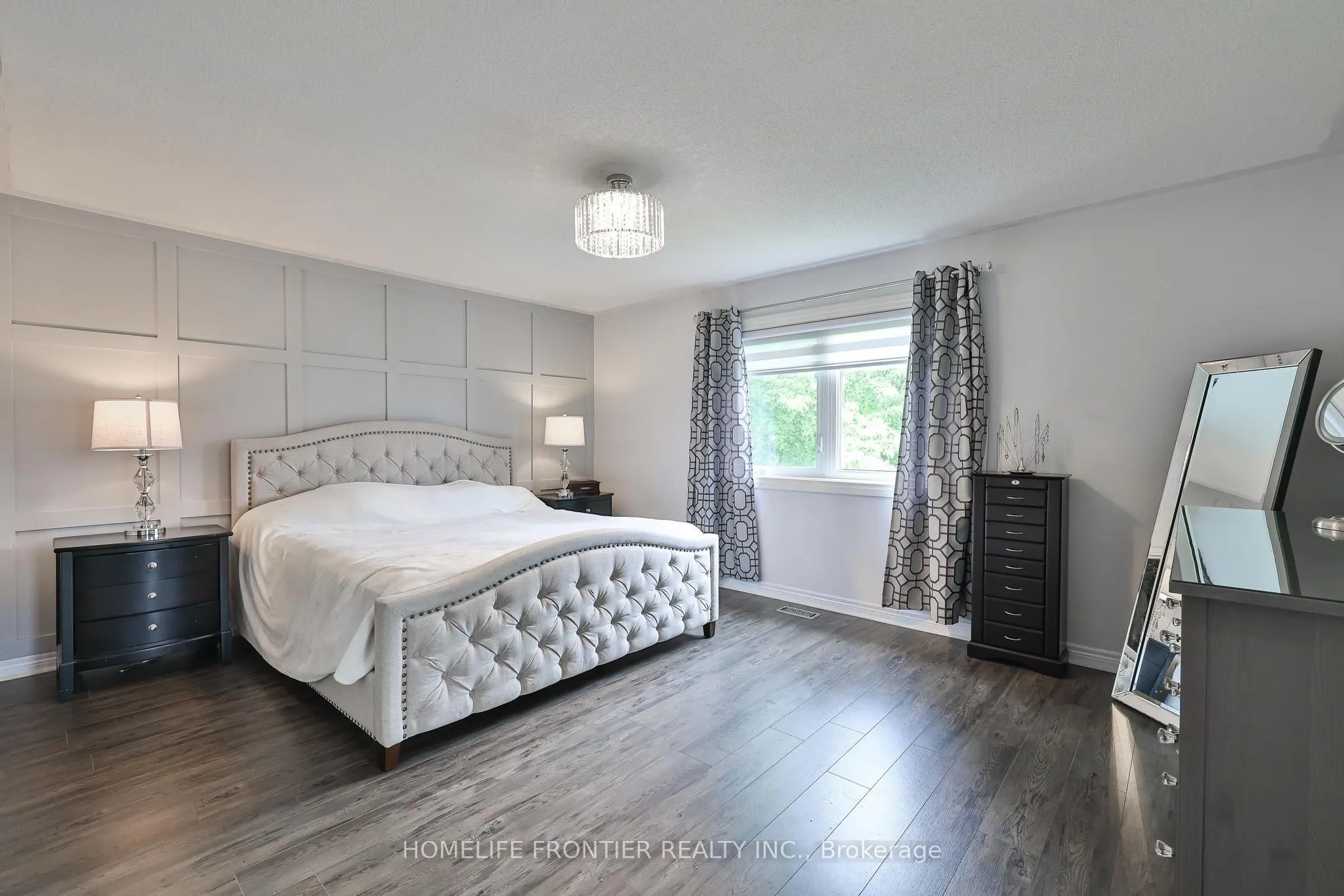 6 Raintree Crescent