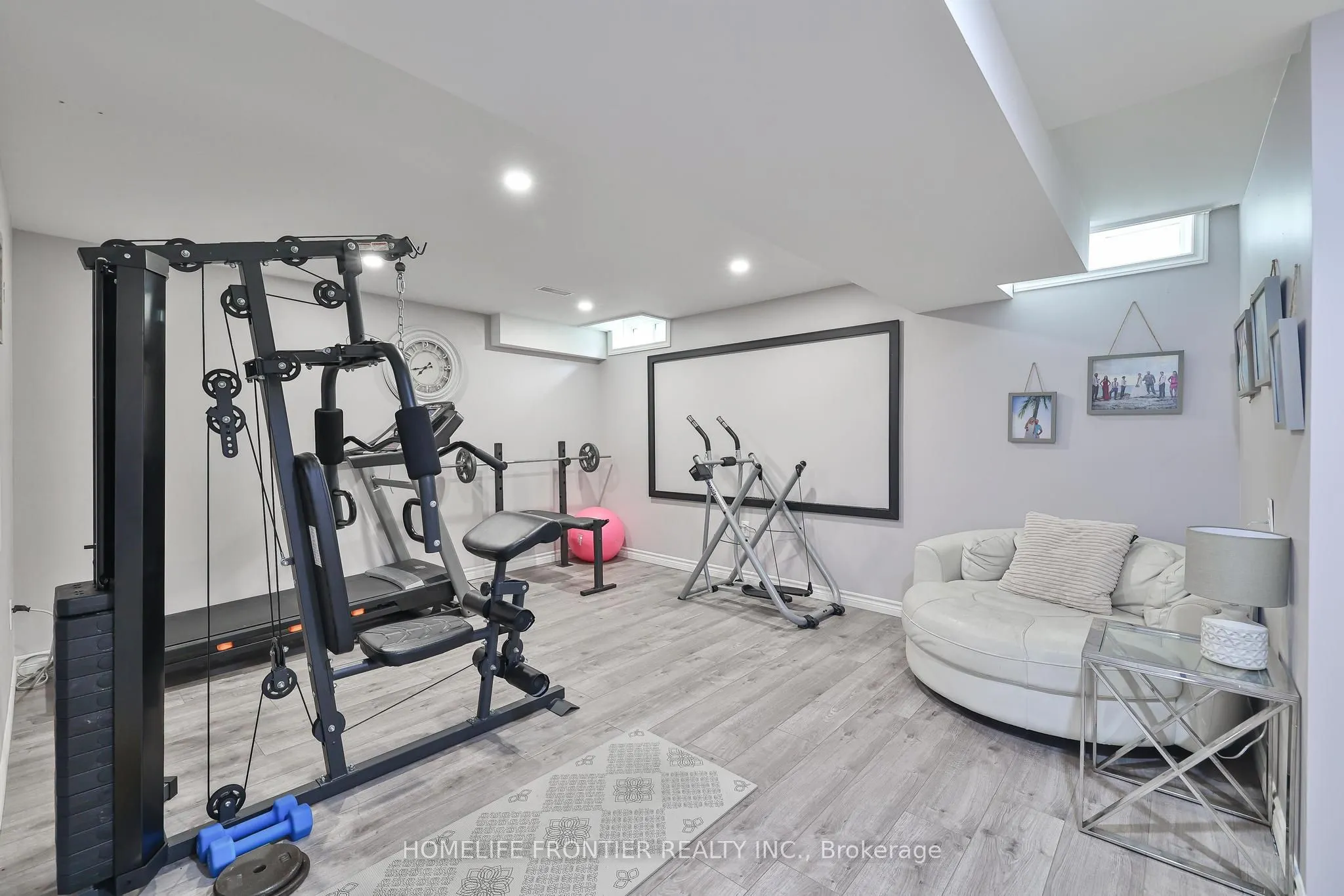 6 Raintree Crescent