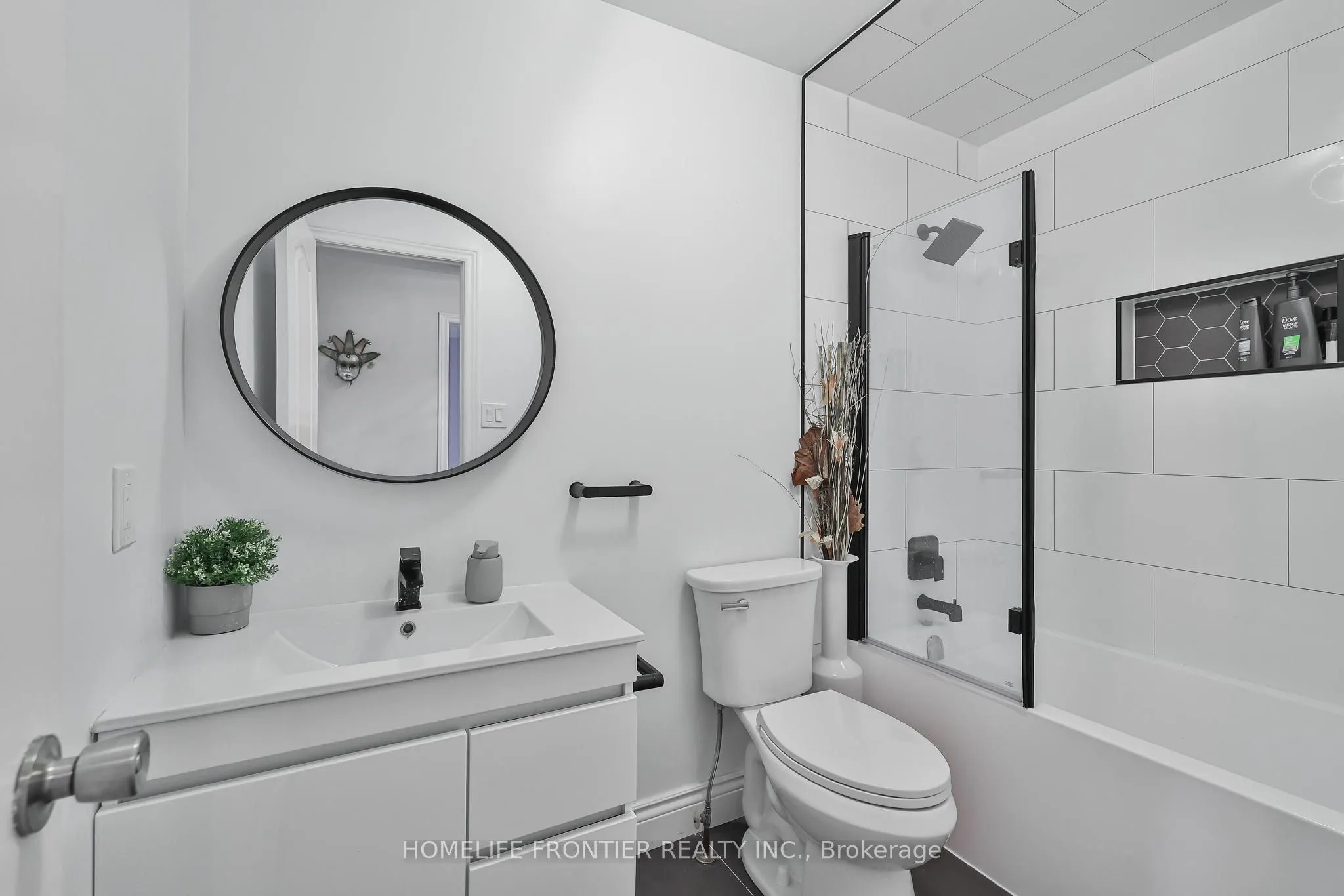 6 Raintree Crescent